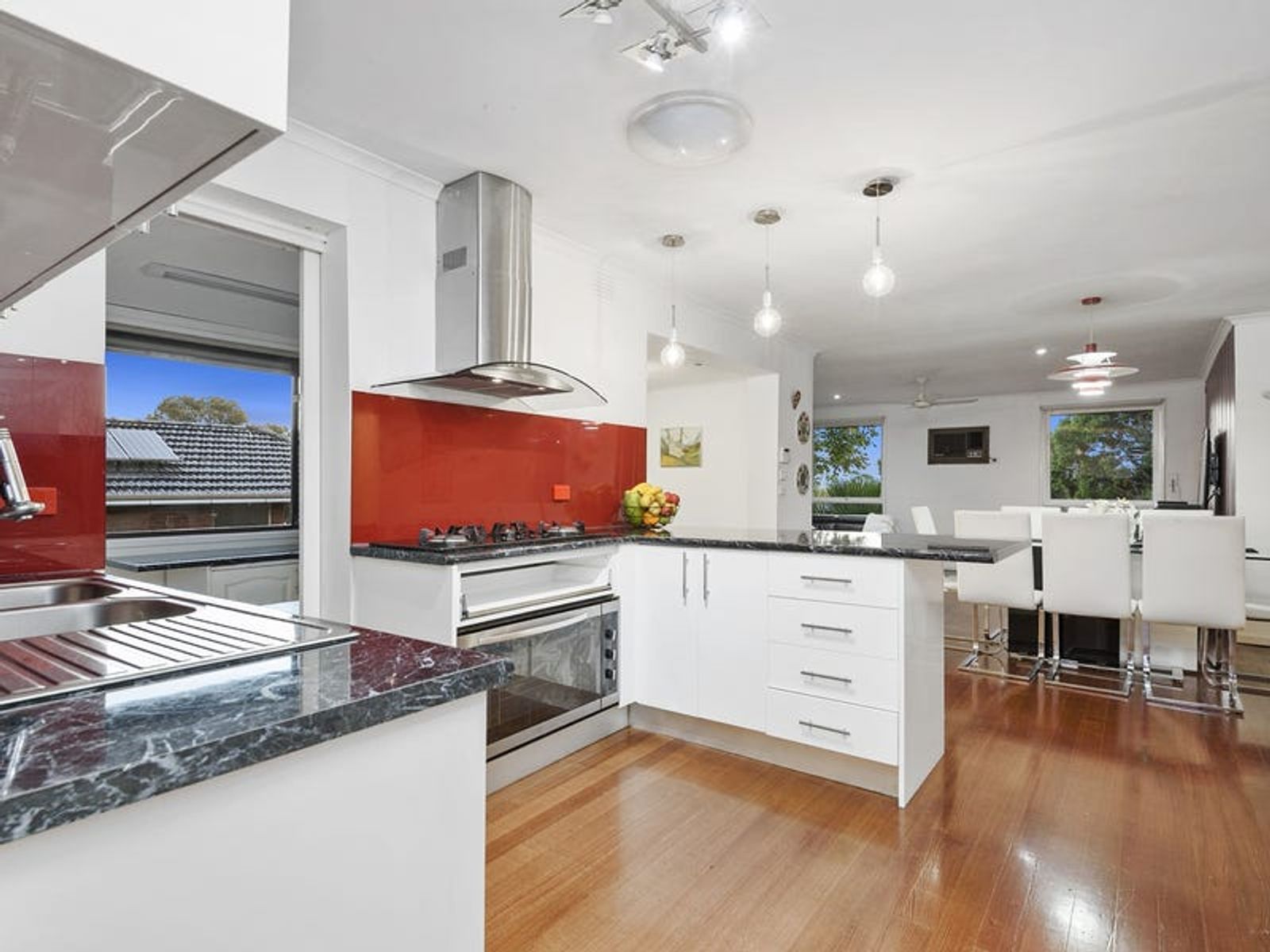 11 Daniel Solander Drive, Endeavour Hills, VIC 3802, Endeavour Hills - Thumbnail 3