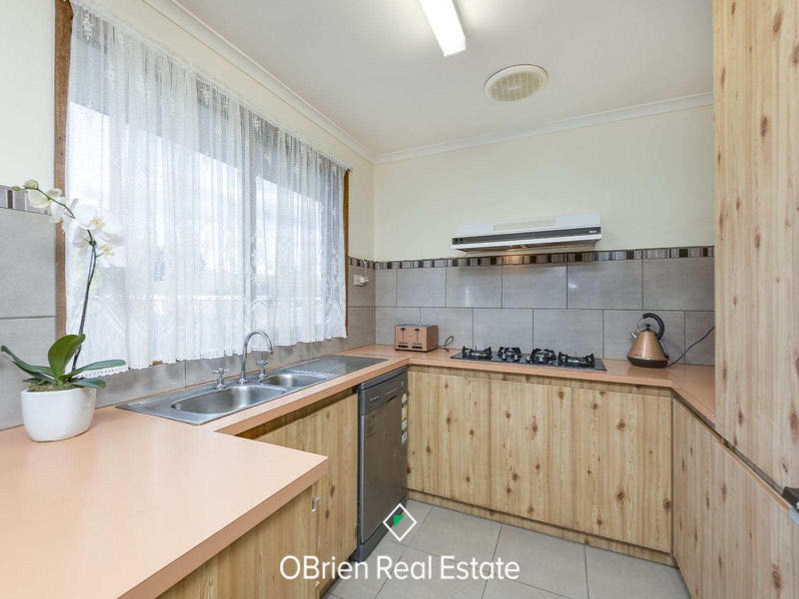 10 Paula Terrace, Endeavour Hills, VIC 3802, Endeavour Hills - Thumbnail 3