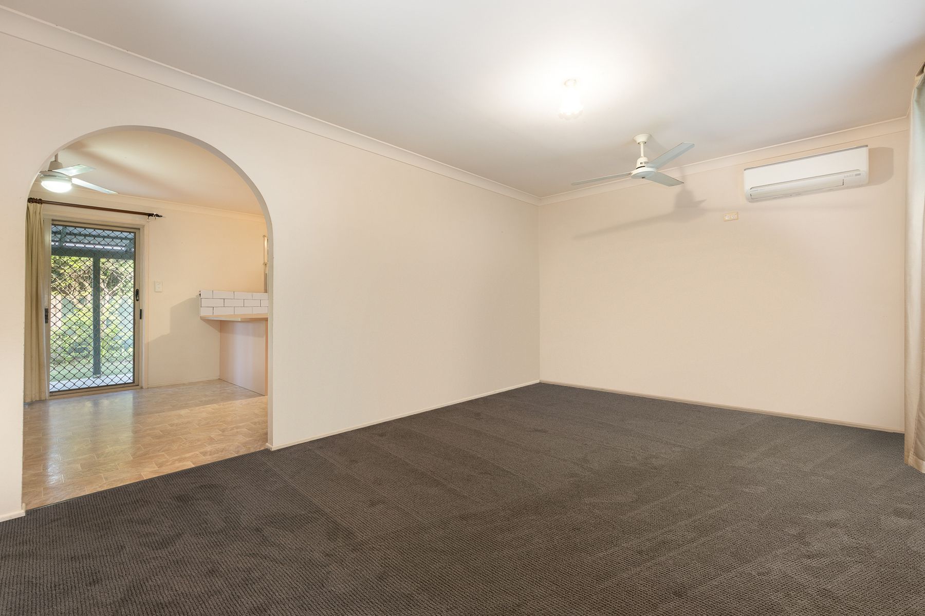 14 Parkside Drive, Crestmead QLD 4132, Crestmead - Thumbnail 5