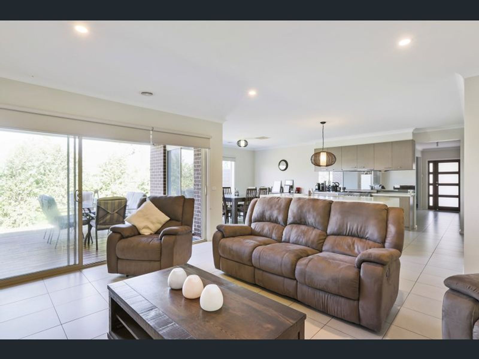 13 Constance Way, Pakenham, VIC 3810, Pakenham - Thumbnail 3