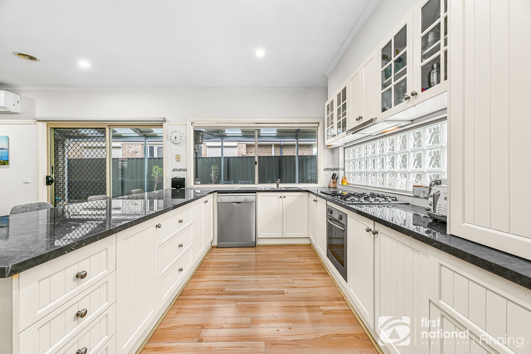 23 Carey Crescent, Pakenham VIC 3810, Pakenham - Thumbnail 8