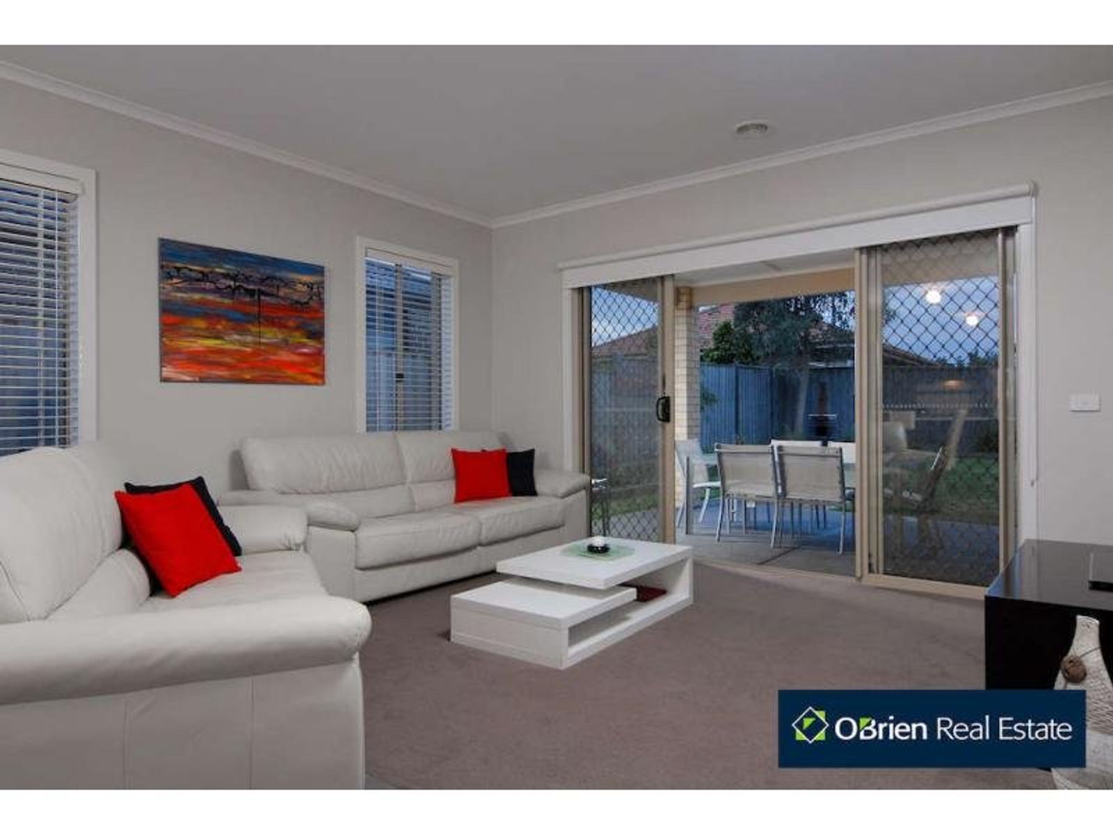 56 Sussex Avenue, Cranbourne North, VIC 3977, Cranbourne North - Thumbnail 2