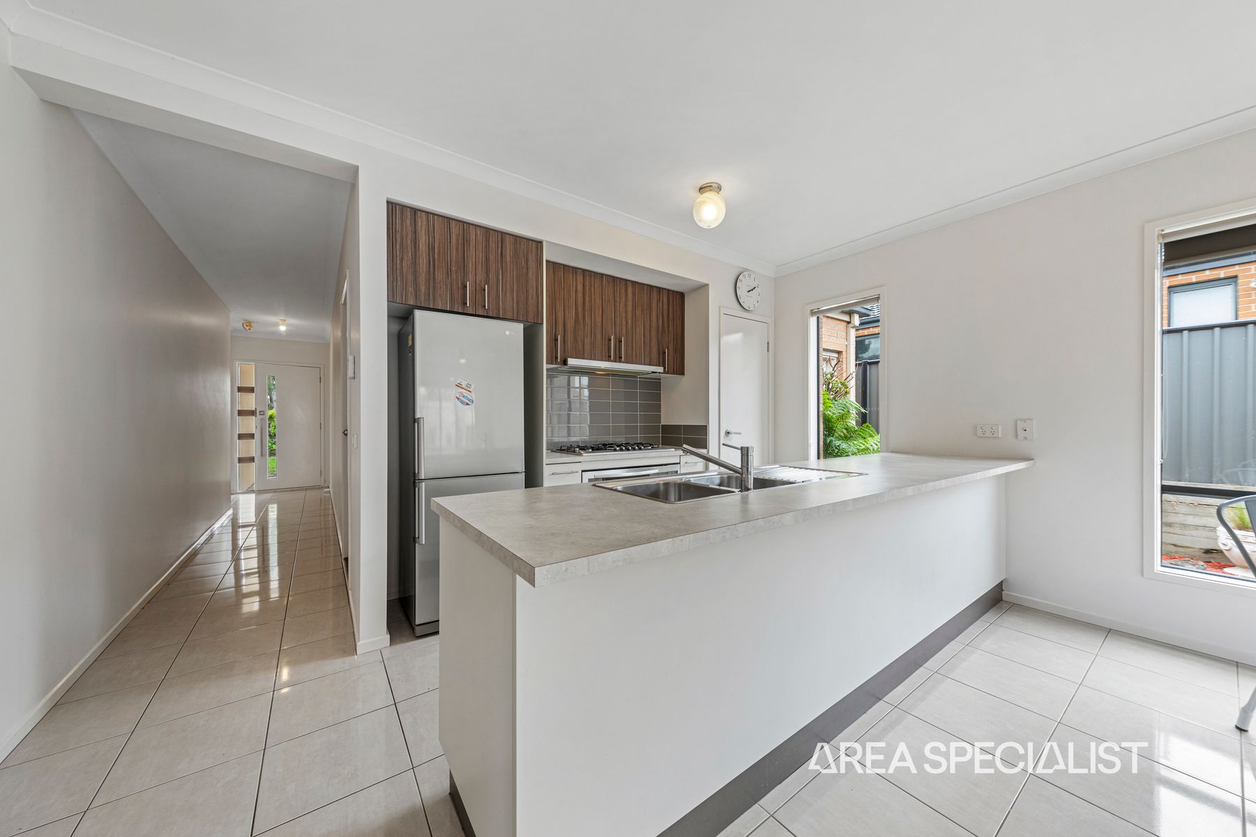 28 Bonneville Parade, Pakenham, VIC 3810, Pakenham - Thumbnail 3
