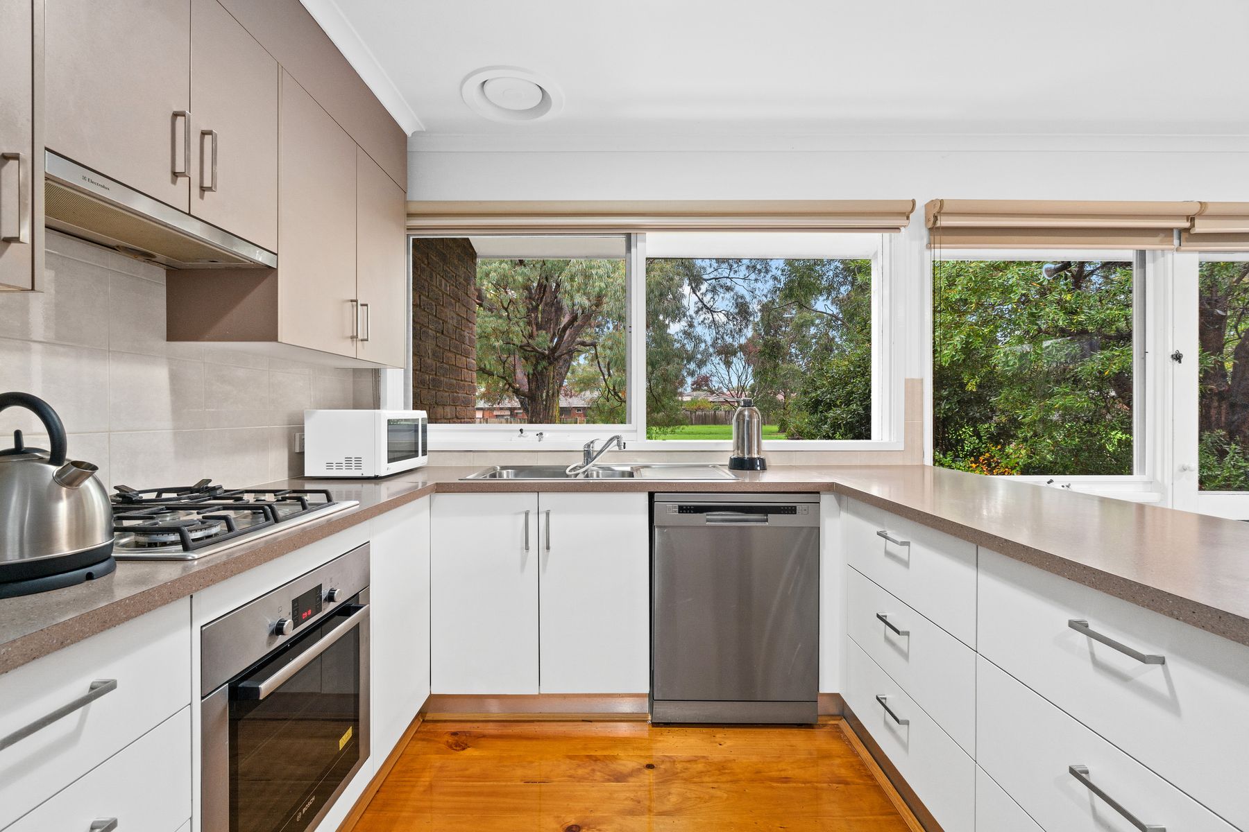 24 Parkwood Way, Traralgon VIC 3844, Traralgon - Thumbnail 4