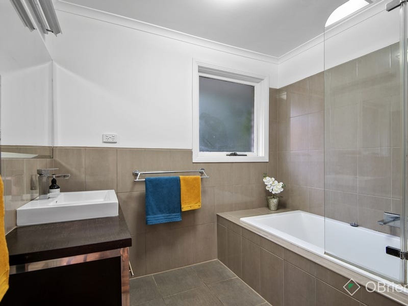 14 Ravenhill Crescent, Endeavour Hills, VIC 3802, Endeavour Hills - Thumbnail 6