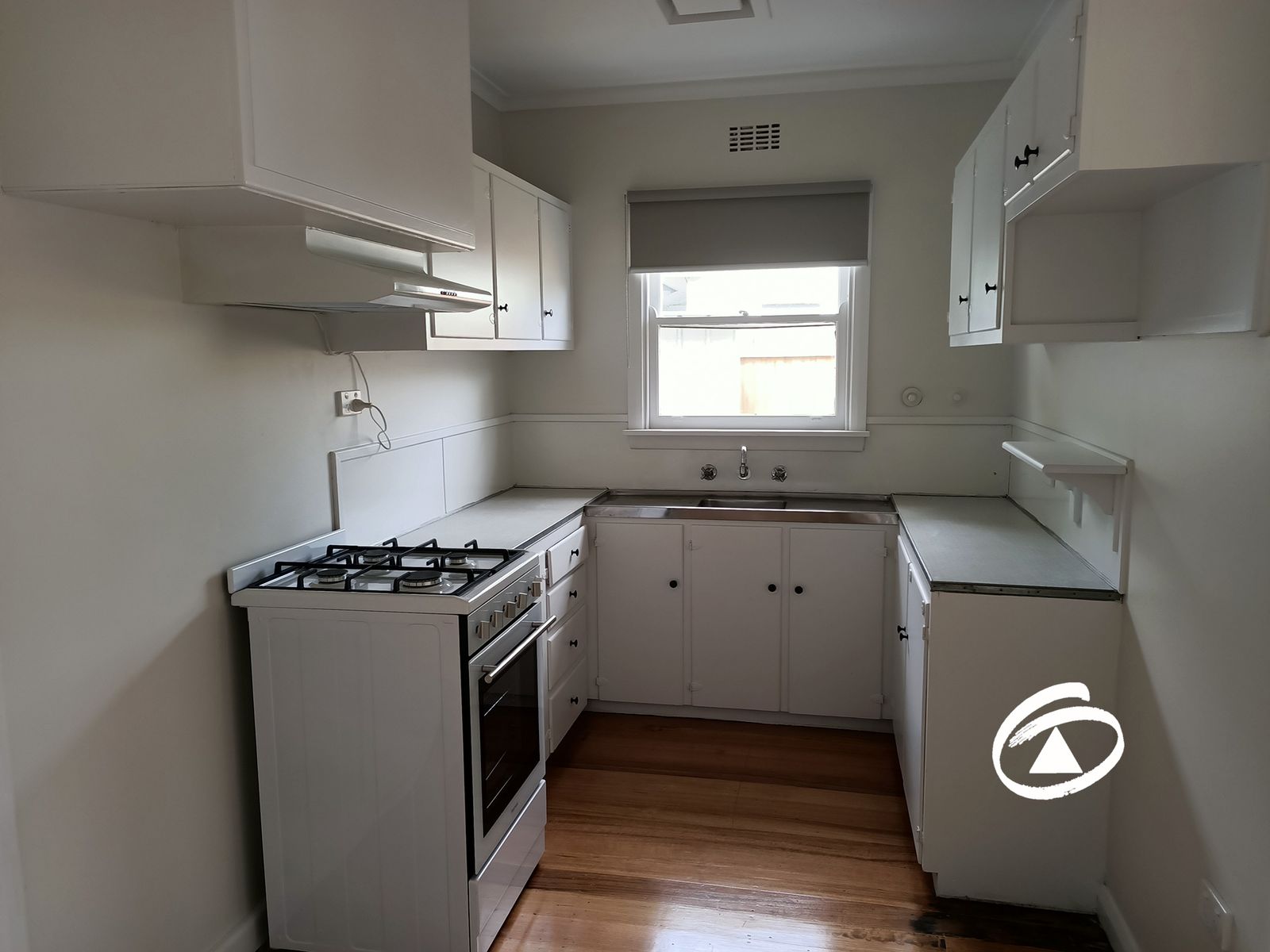 15 Dame Pattie Avenue, Pakenham VIC 3810, Pakenham - Thumbnail 3