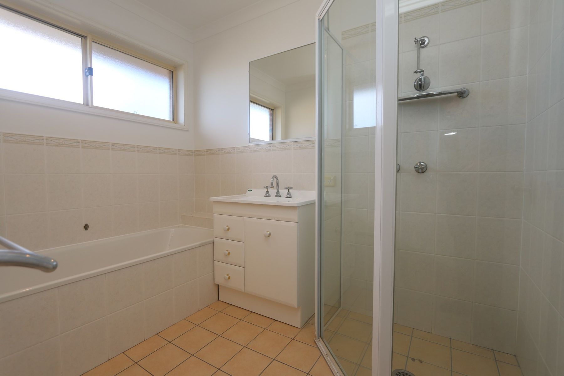 16 Ivy Lea Place, Goulburn NSW 2580, Goulburn - Thumbnail 4