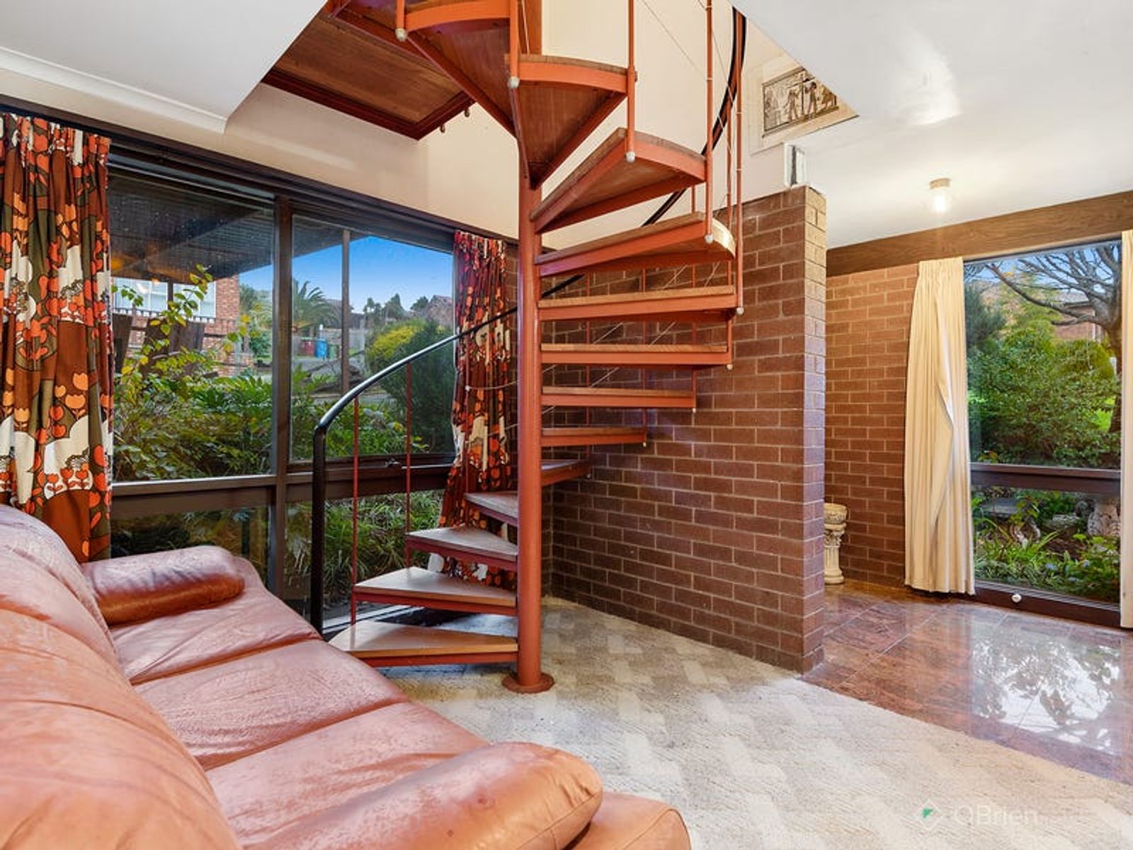 8 Johnson Place, Endeavour Hills, VIC 3802, Endeavour Hills - Thumbnail 3
