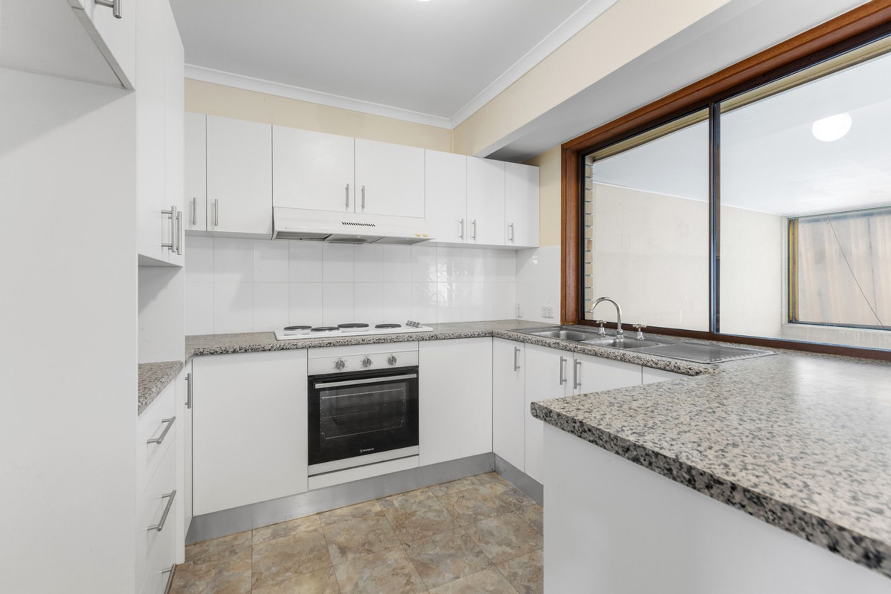 20/22A Kirkwood Road, Tweed Heads South - Image 1