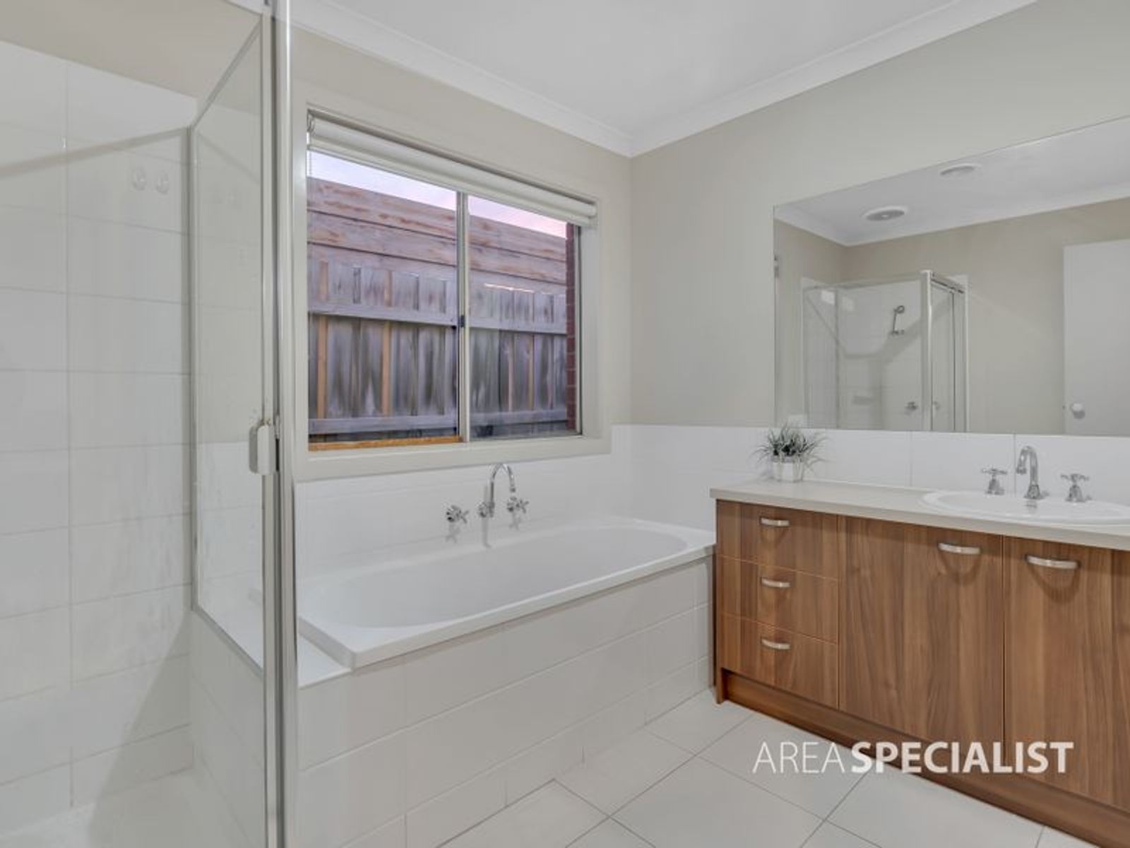 22 Camelia Way, Pakenham, VIC 3810, Pakenham - Thumbnail 6