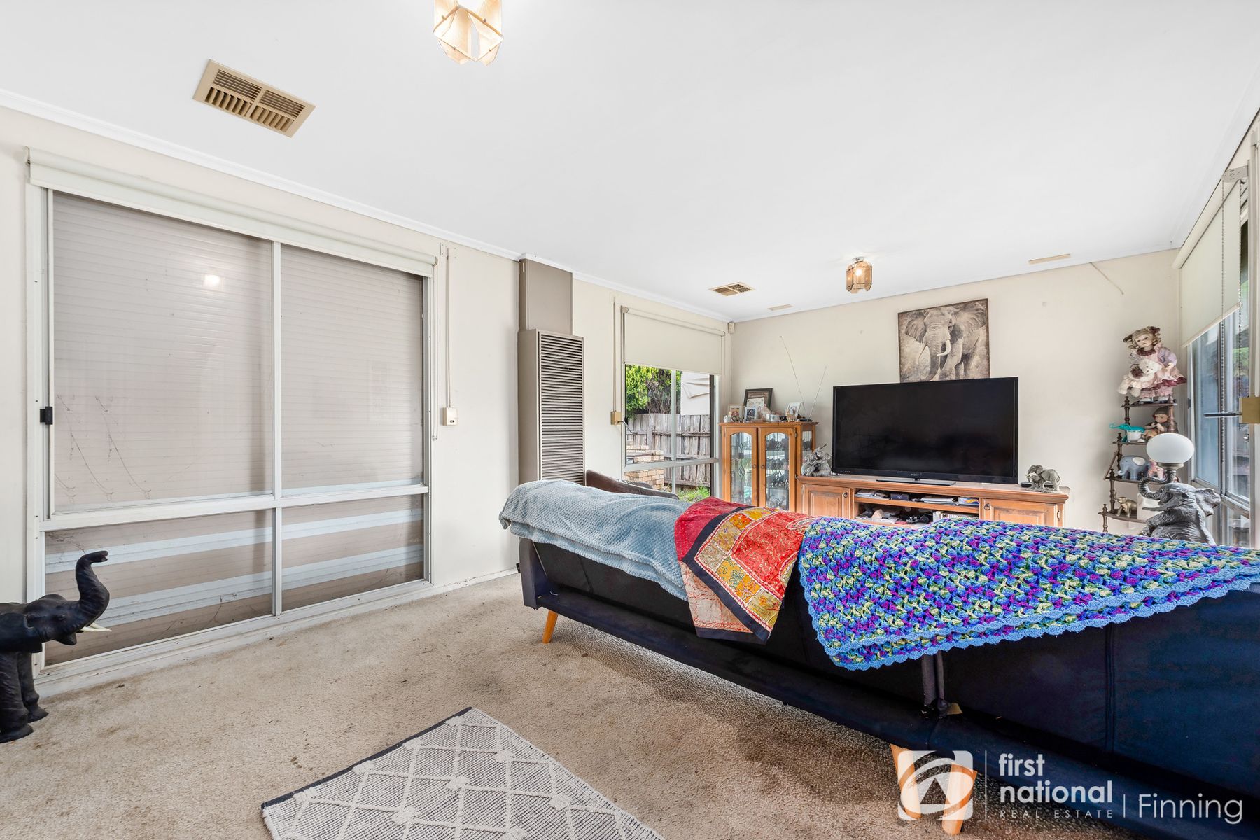 19 Fairbairn Road, Cranbourne VIC 3977, Cranbourne - Thumbnail 7