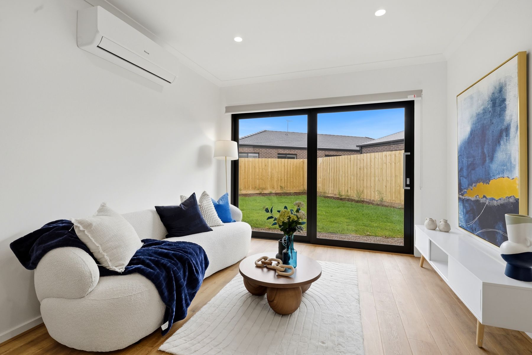 91 villa doria drive, Clyde North, Clyde North - Thumbnail 7