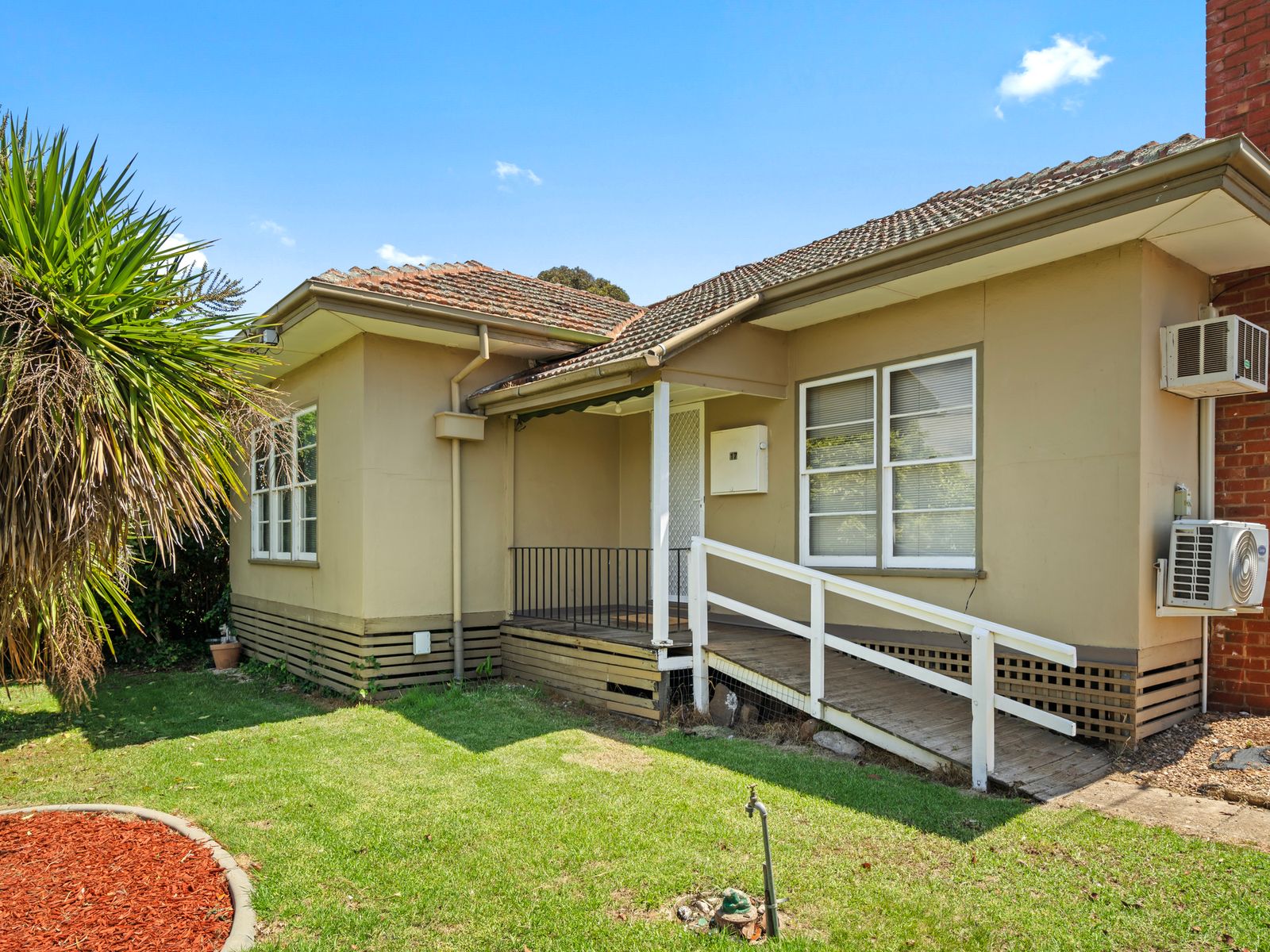 019 Open2view ID856414 17 Clarinda Street