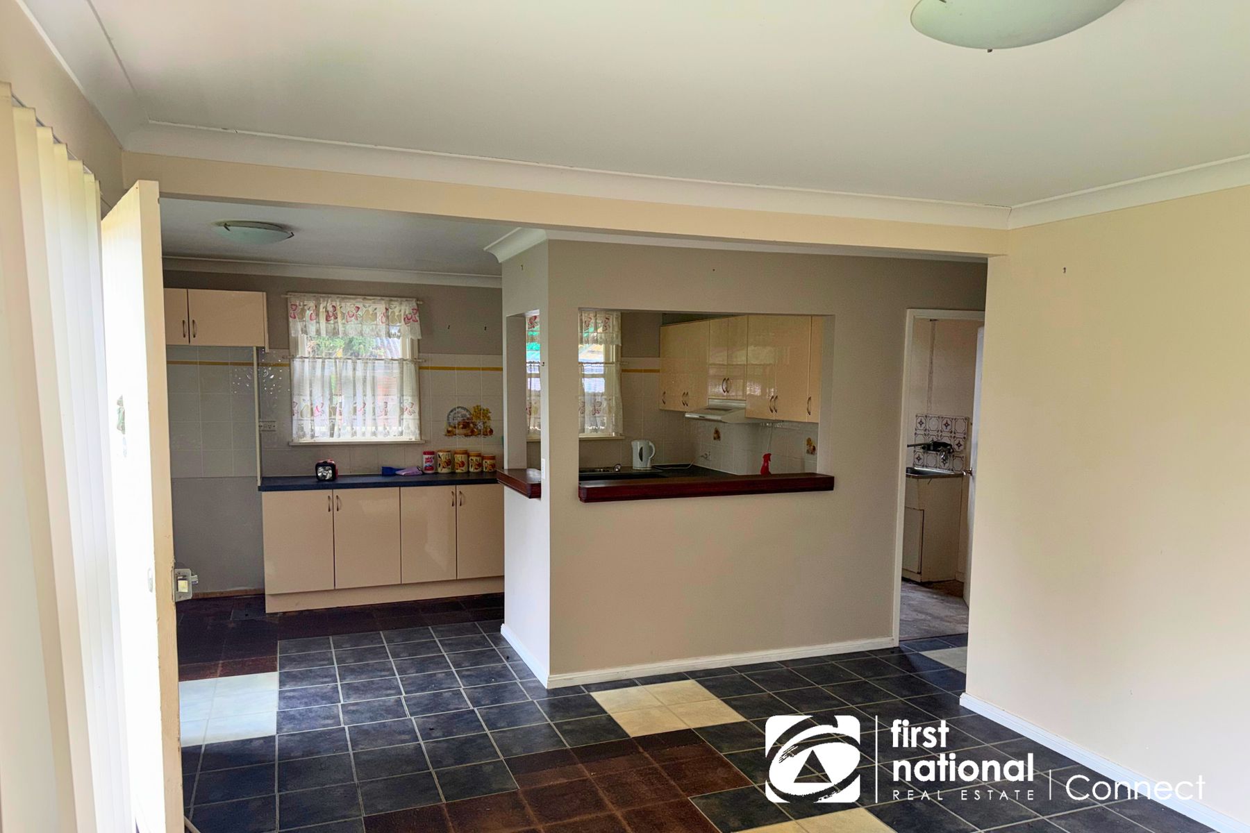 8 Luzon Avenue, Lethbridge Park NSW 2770, Lethbridge Park - Thumbnail 2