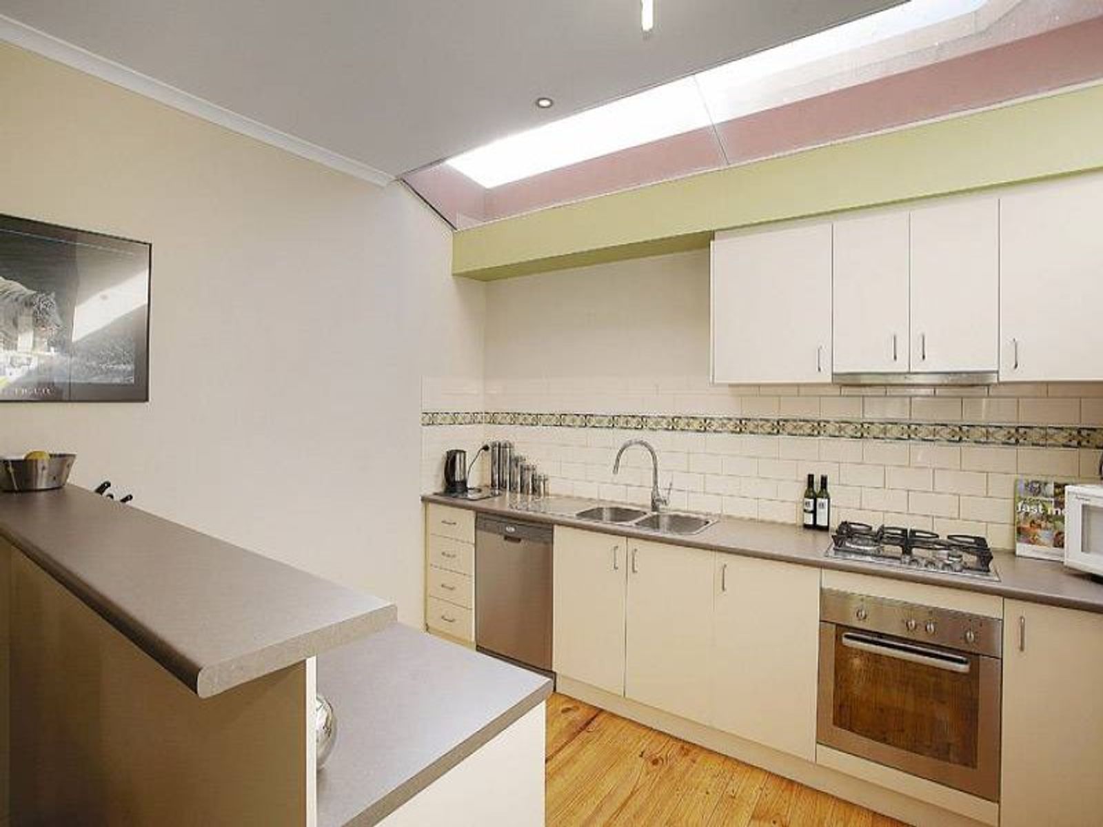 29 Rogan Lane, Kensington - Thumbnail 2
