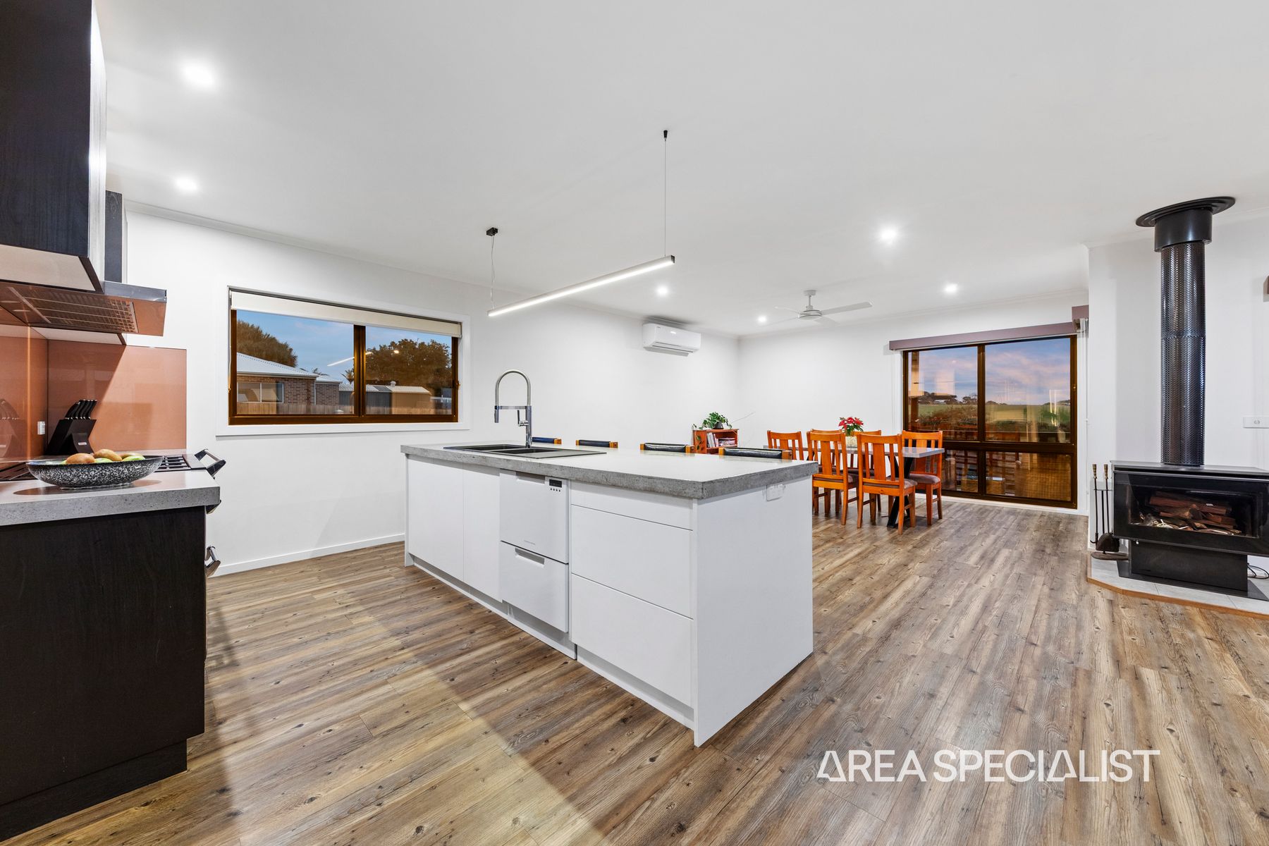 38 Alvina Crescent, Surf Beach, Surf Beach - Thumbnail 8