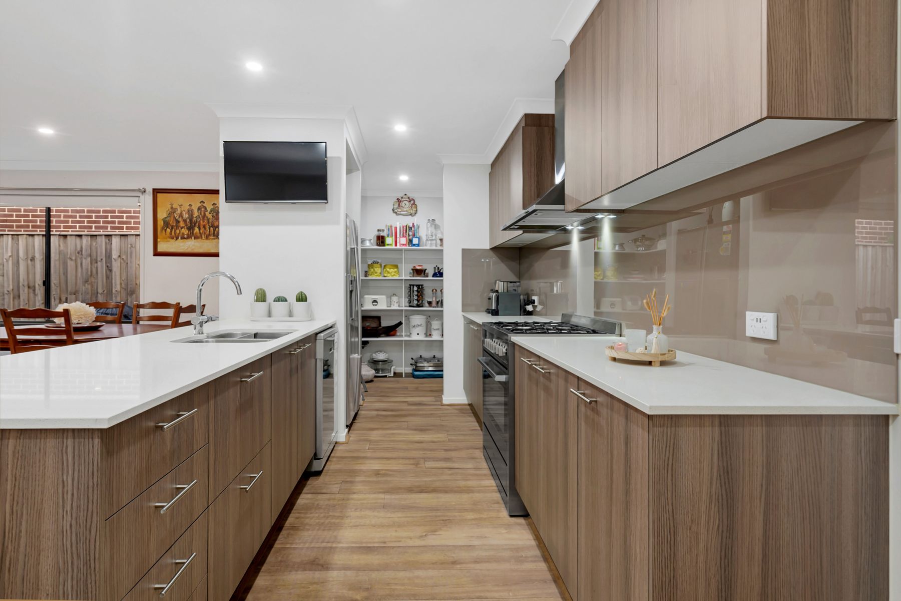 47 Highbury Road, Clyde North, VIC 3978, Clyde North - Thumbnail 8