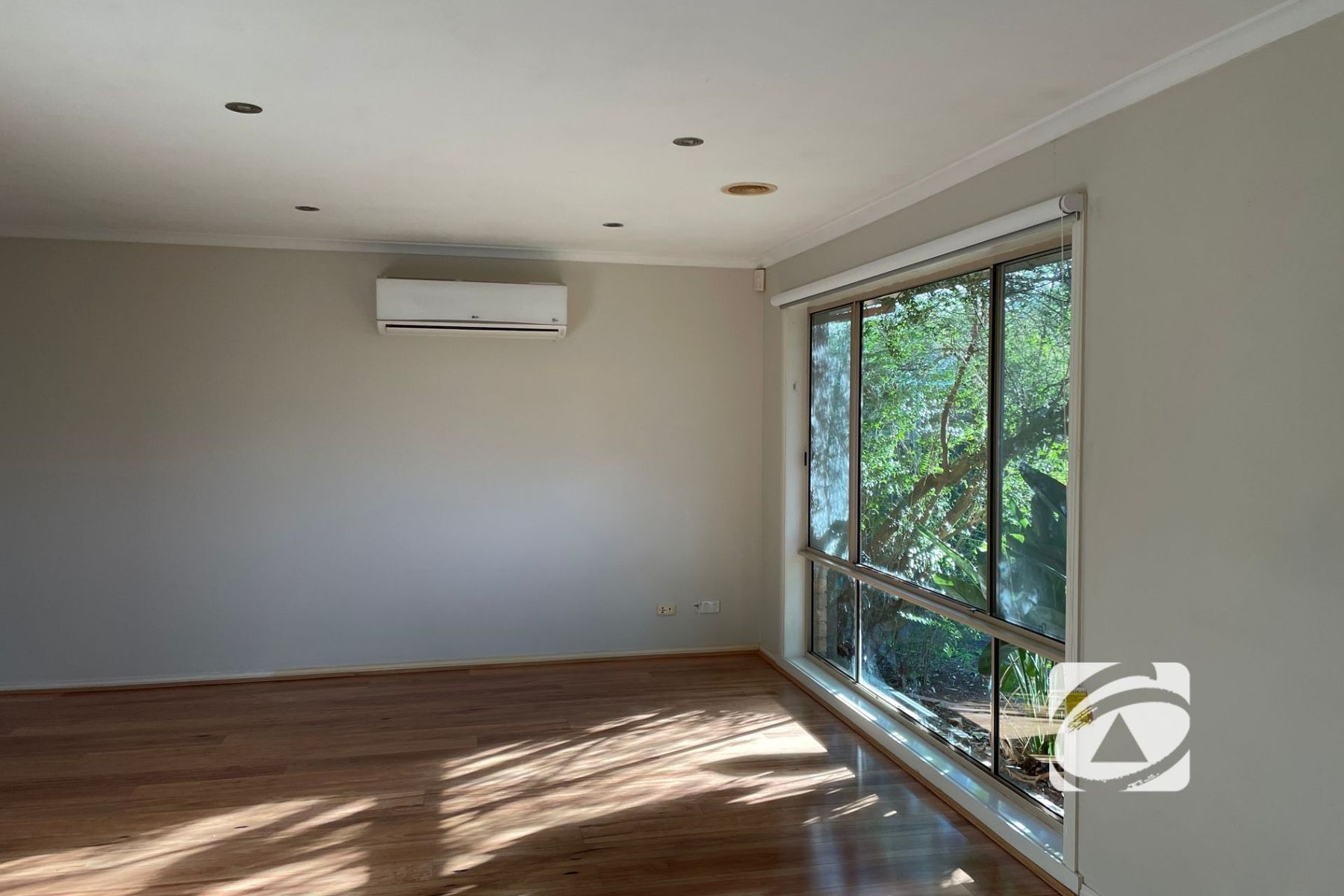 4 Jim Court, Berwick VIC 3806, Berwick - Thumbnail 3