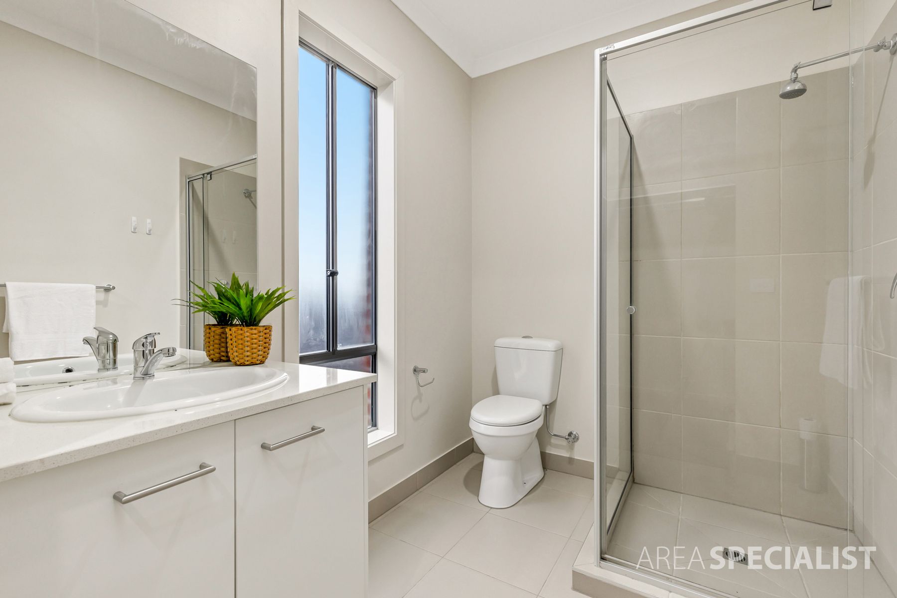 28 Carpathian Drive, Clyde North, VIC 3978, Clyde North - Thumbnail 4