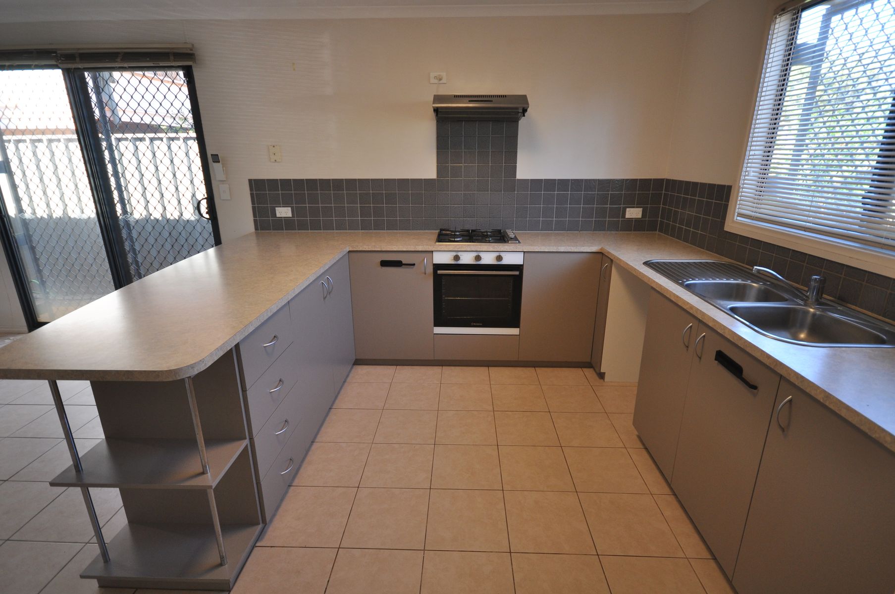 21B Gratwick Street, Port Hedland WA 6721, Port Hedland - Thumbnail 2