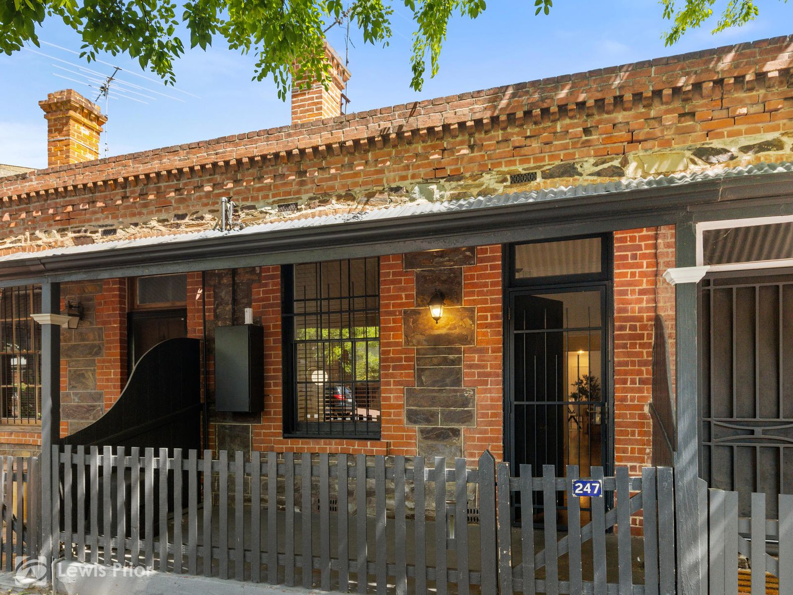247 Carrington Street, Adelaide SA 5000, Adelaide - Thumbnail 3