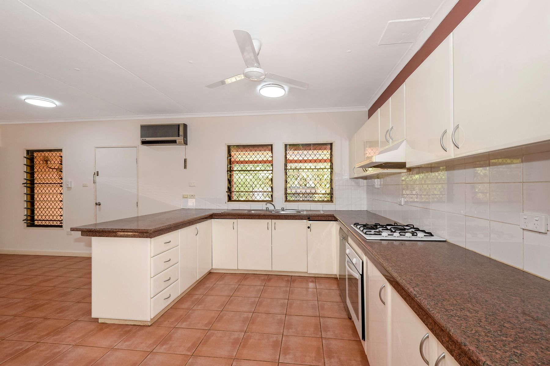 11 Grebe Crescent, Wulagi NT 0812, Wulagi - Thumbnail 4