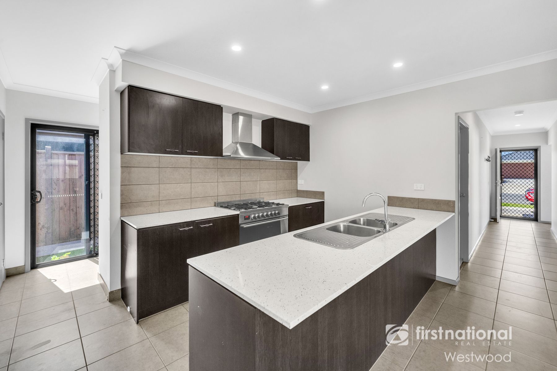 44 Stanmore Crescent, Wyndham Vale VIC 3024, Wyndham Vale - Thumbnail 2