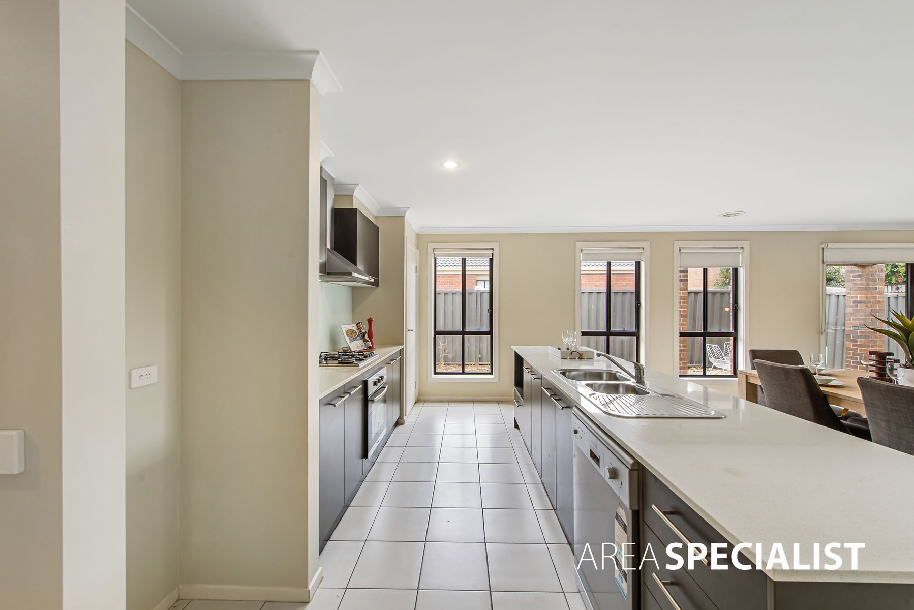 4 Yaralla Street, Tarneit, VIC 3029, Tarneit - Thumbnail 8