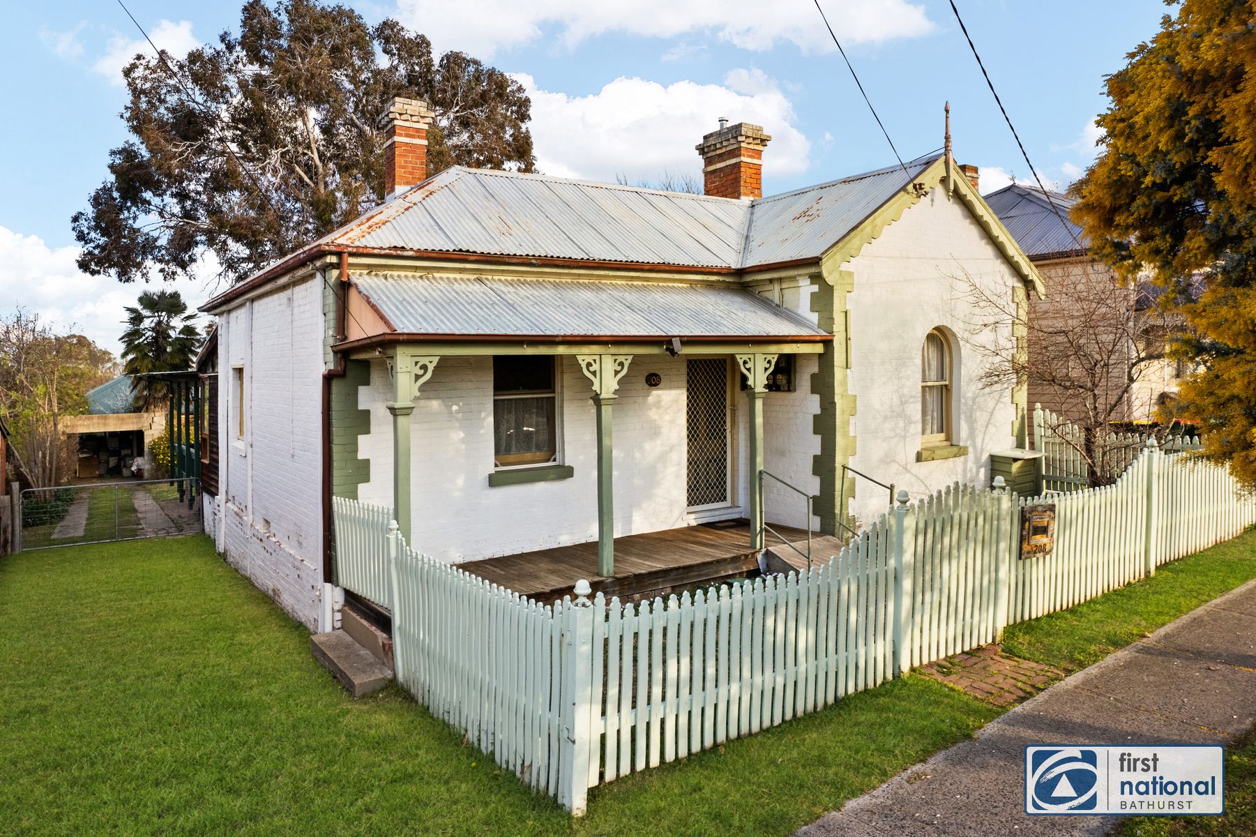 208 Seymour Street, Bathurst NSW 2795, Bathurst - Thumbnail 2