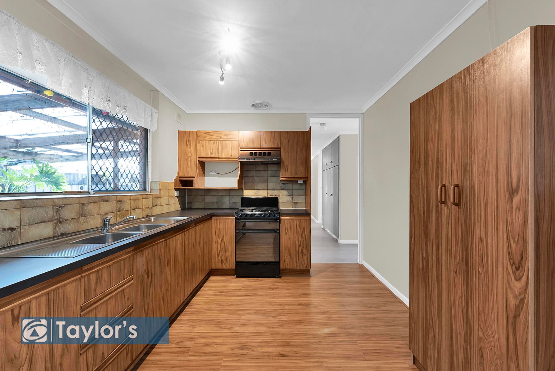 34 Hawke Crescent, Salisbury East SA 5109, Salisbury East - Thumbnail 3