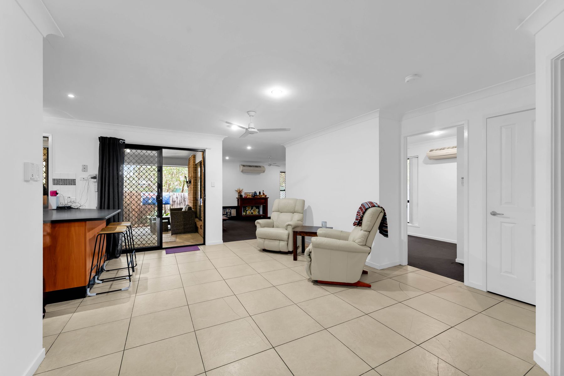 14 Yovan Court, Loganlea QLD 4131, Loganlea - Thumbnail 4