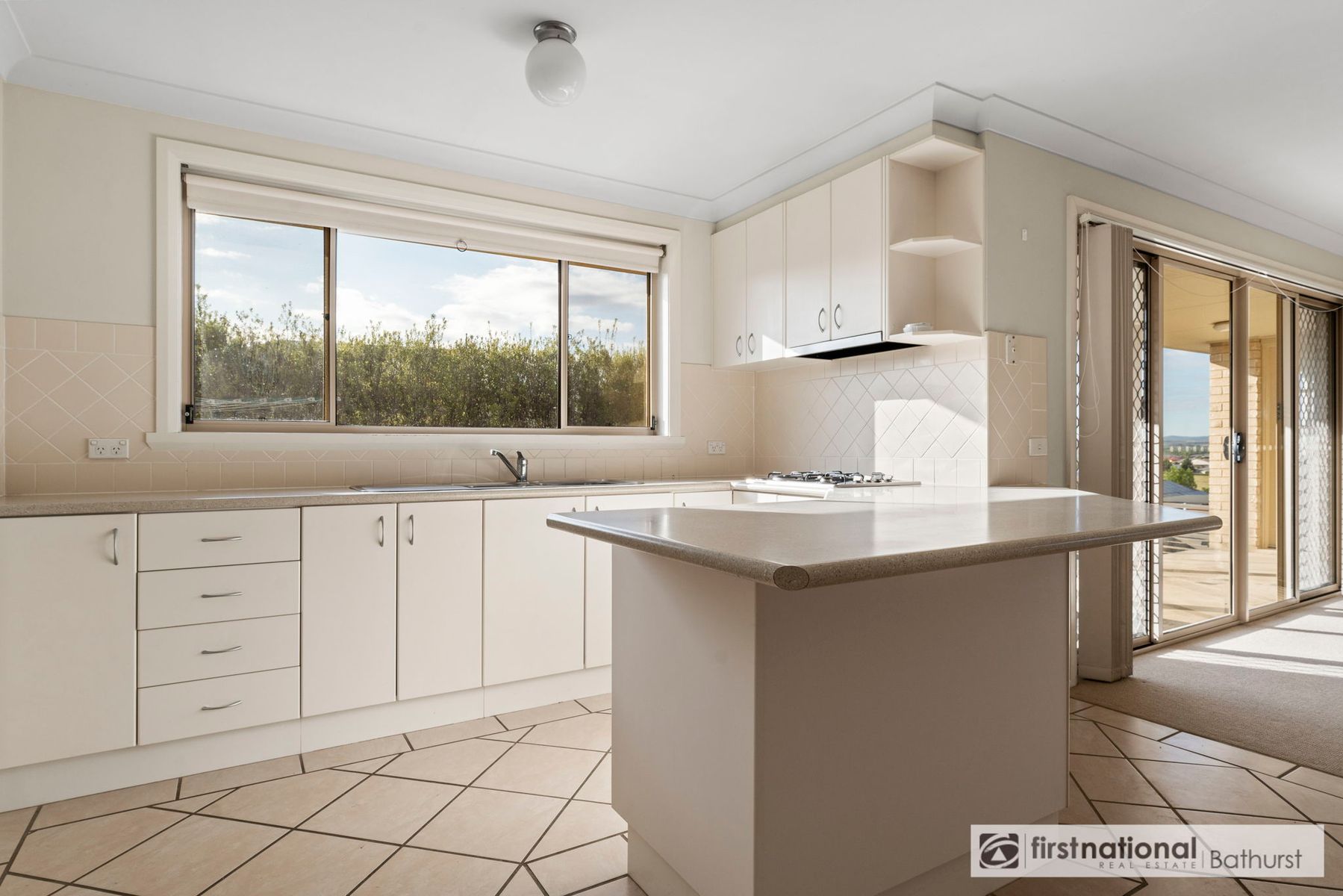16 Musgrove Avenue, Kelso NSW 2795, Kelso - Thumbnail 5