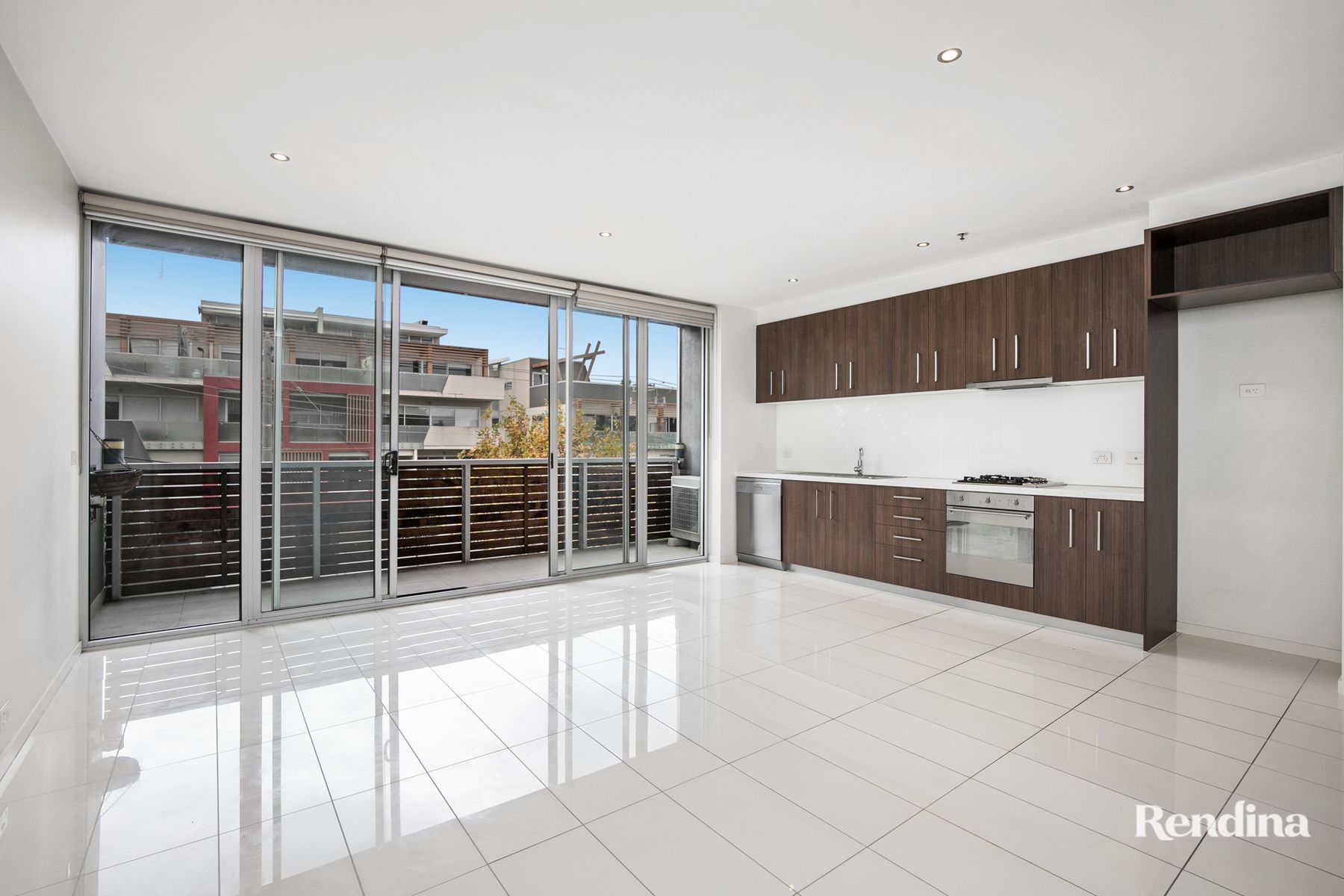 205/89 Raleigh Street, Essendon - Thumbnail 2