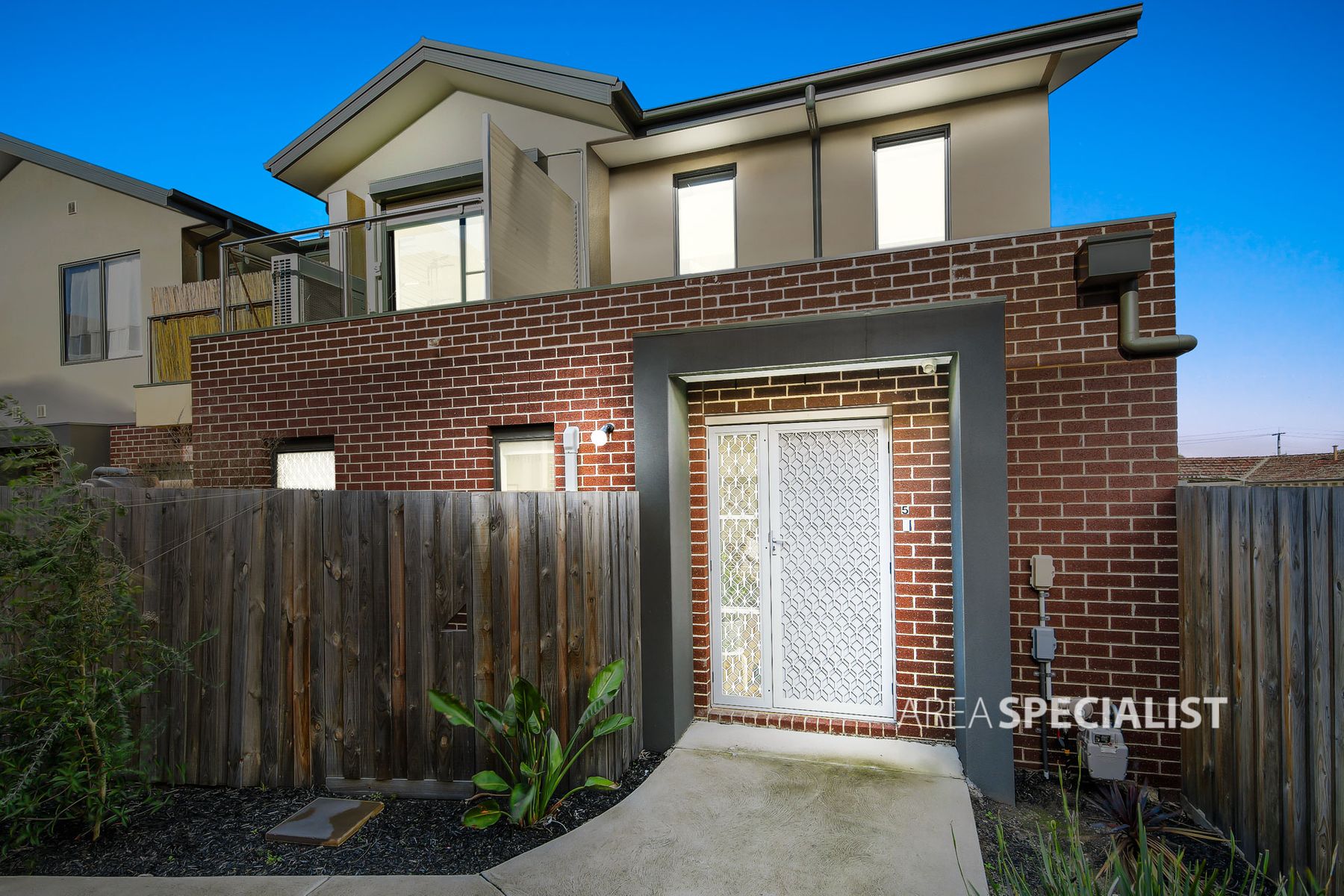 403 Forbidden, Springvale South - Thumbnail 2