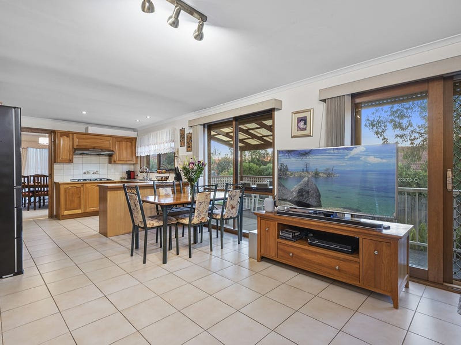 5 Caldwell Close, Endeavour Hills, VIC 3802, Endeavour Hills - Thumbnail 4
