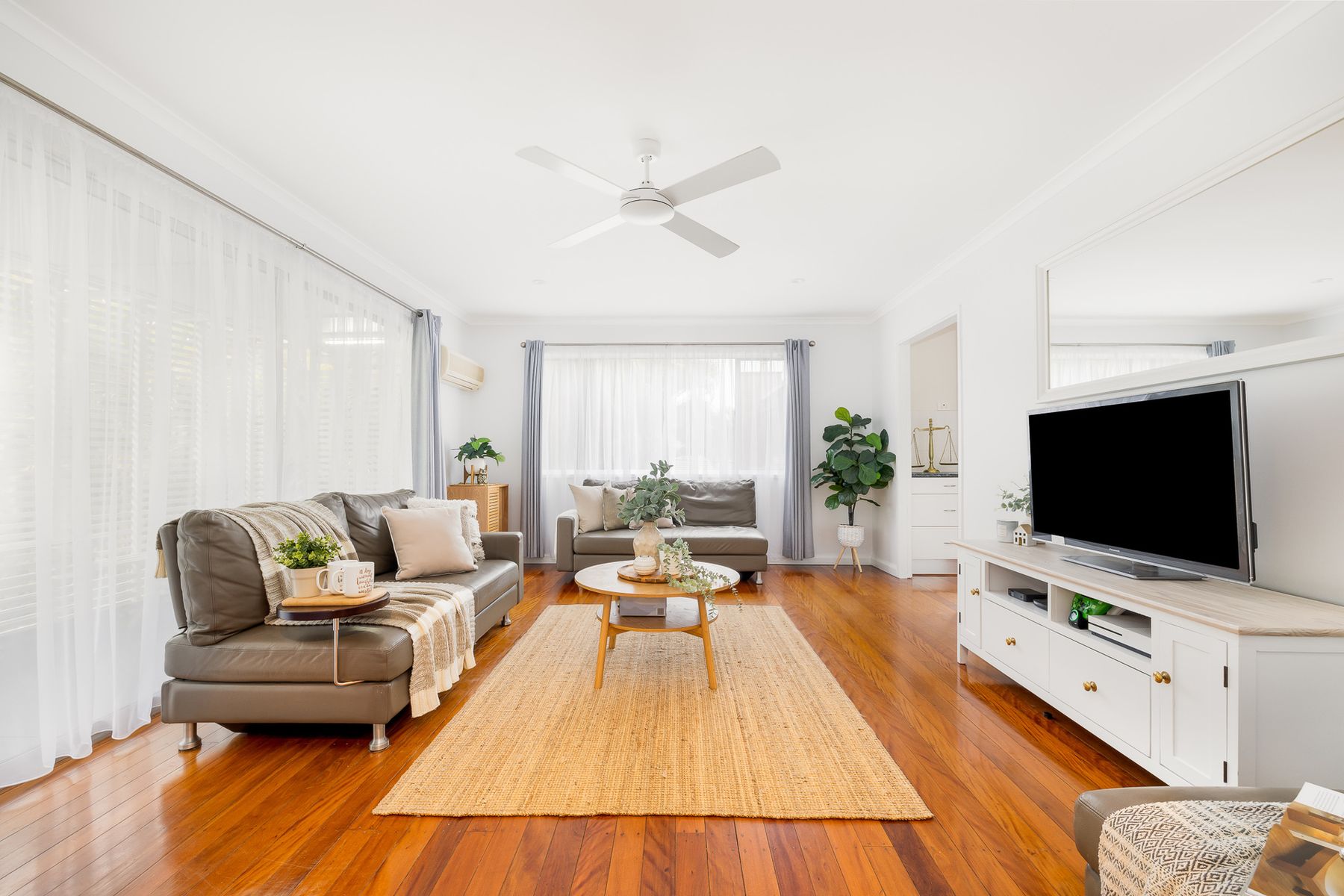 24 Dumbarton Drive, Kenmore QLD 4069, Kenmore - Thumbnail 6