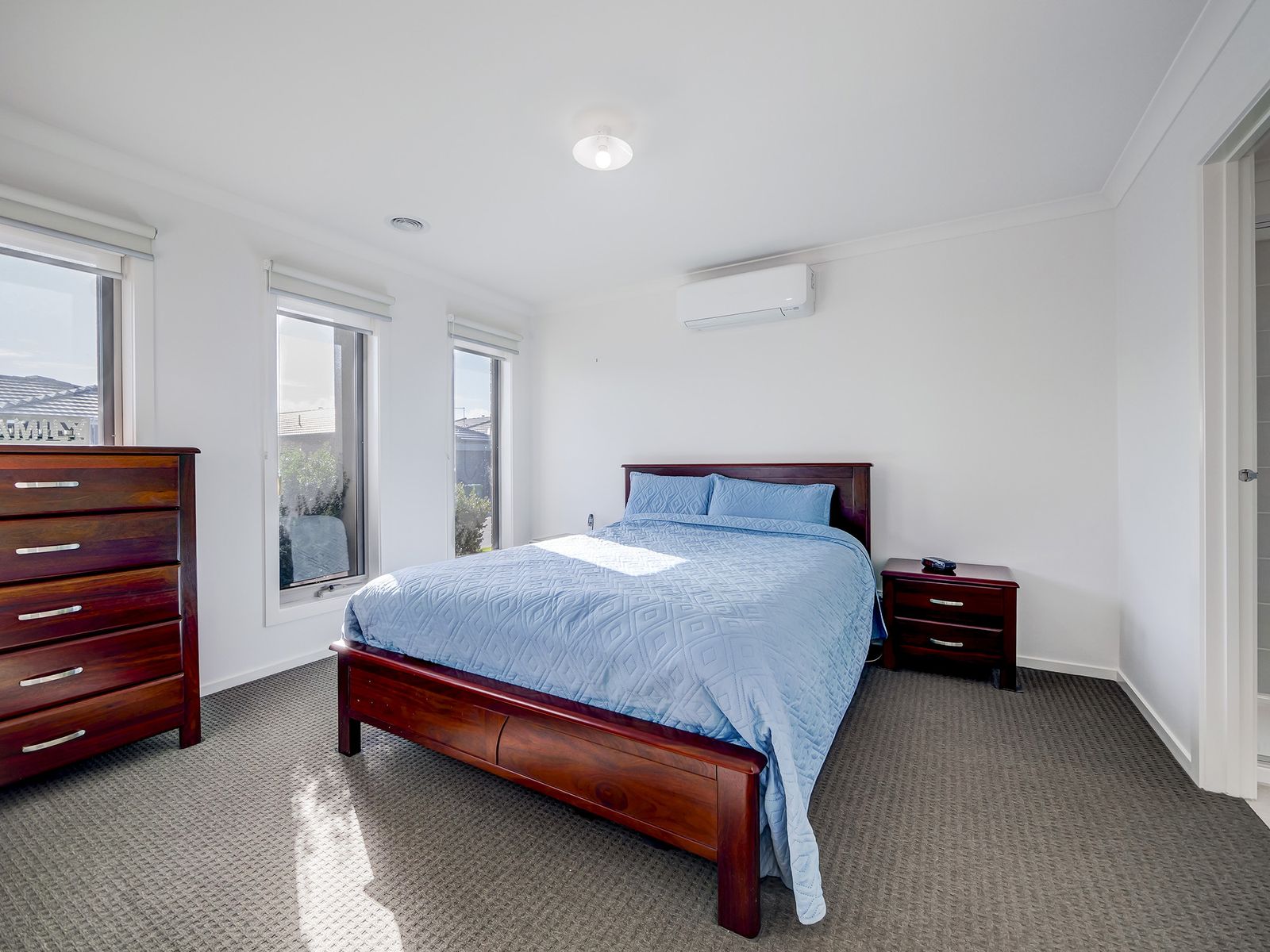 11 Newcastle Drive, Officer, VIC 3809, Officer - Thumbnail 8