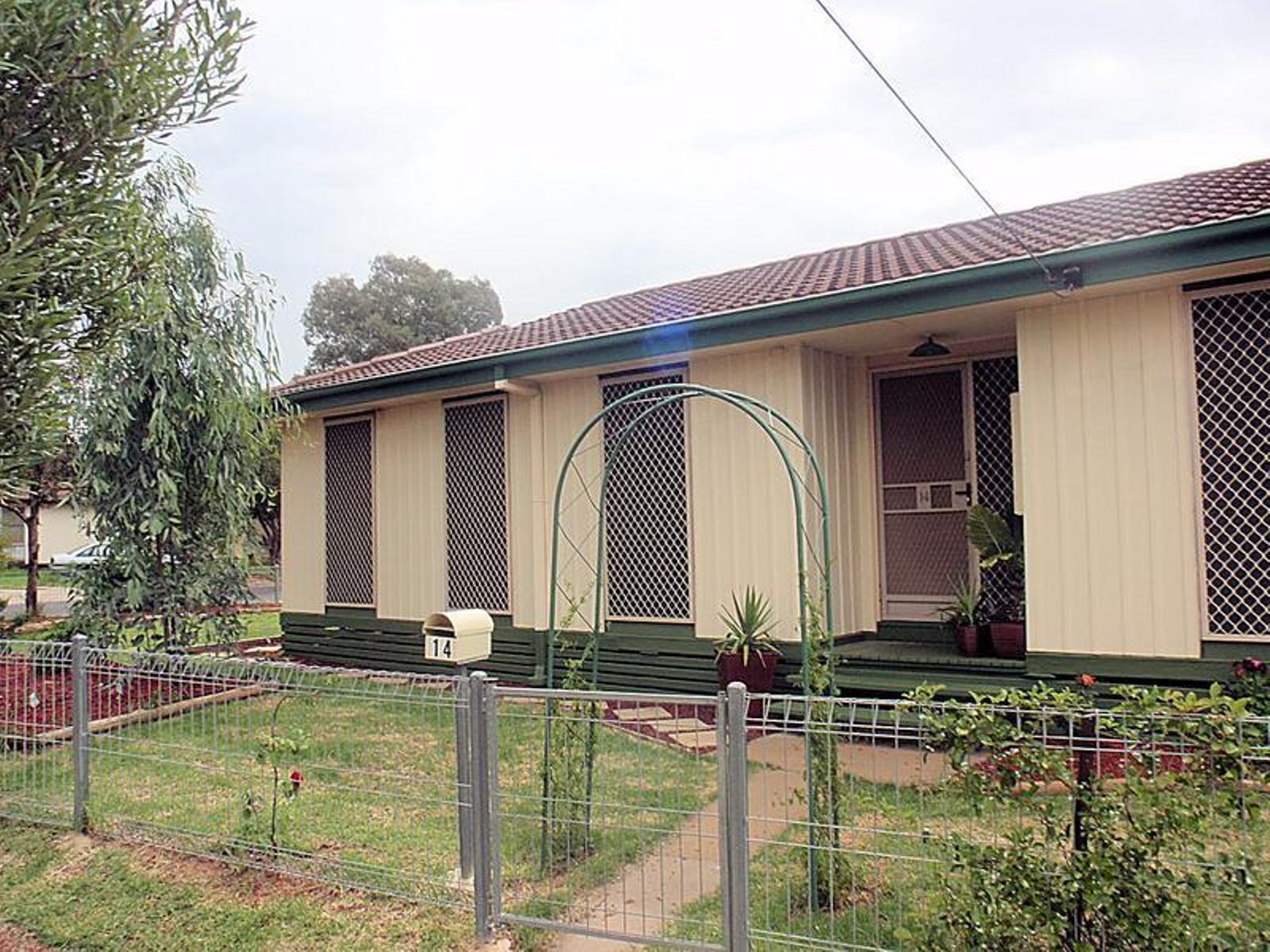 14 Ulmarra Place, Mildura - Thumbnail 2