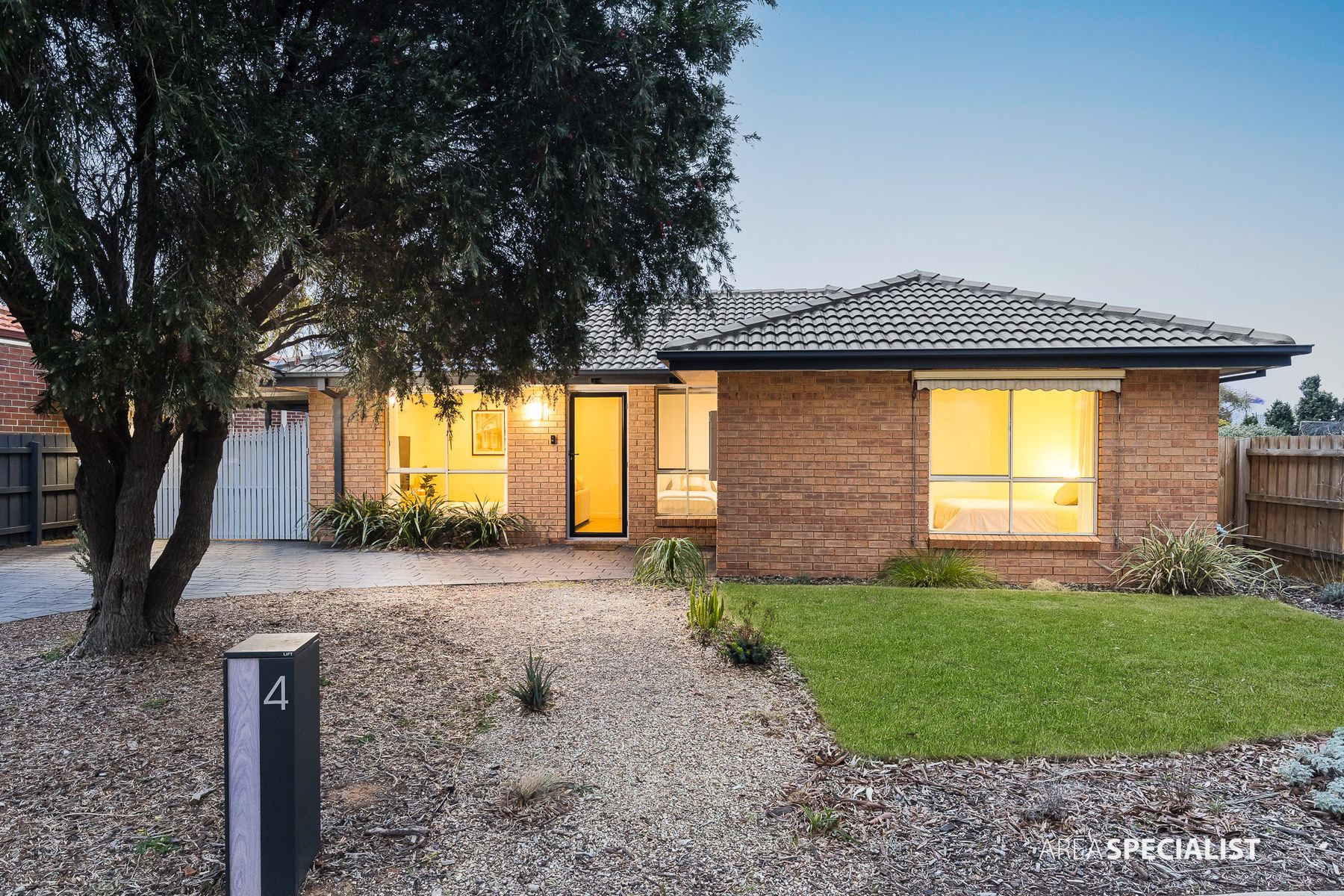 4 Latham Street, Werribee, VIC 3030, Werribee - Thumbnail 2