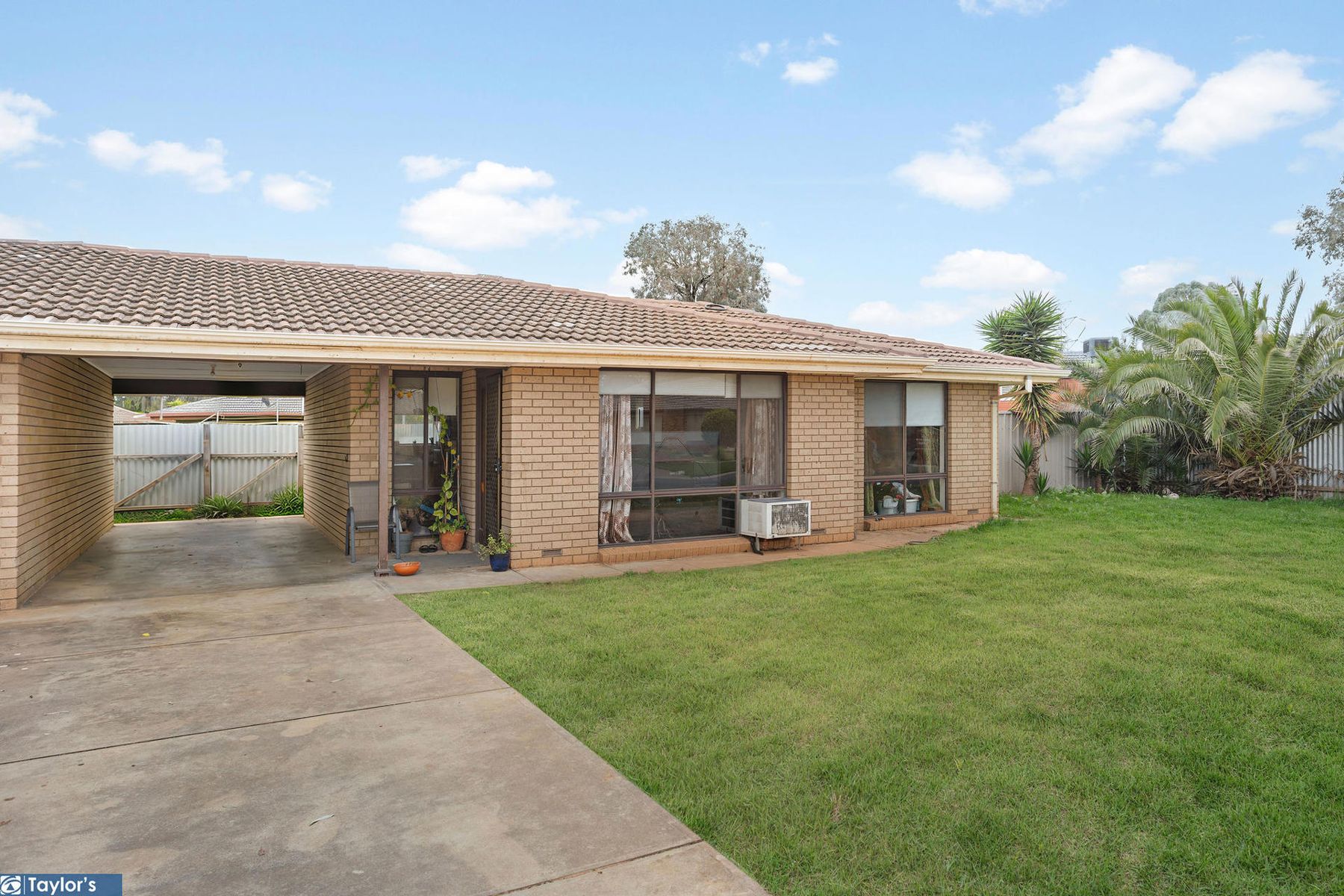 2/12 (14) Hahn Court, Parafield Gardens - Image 1