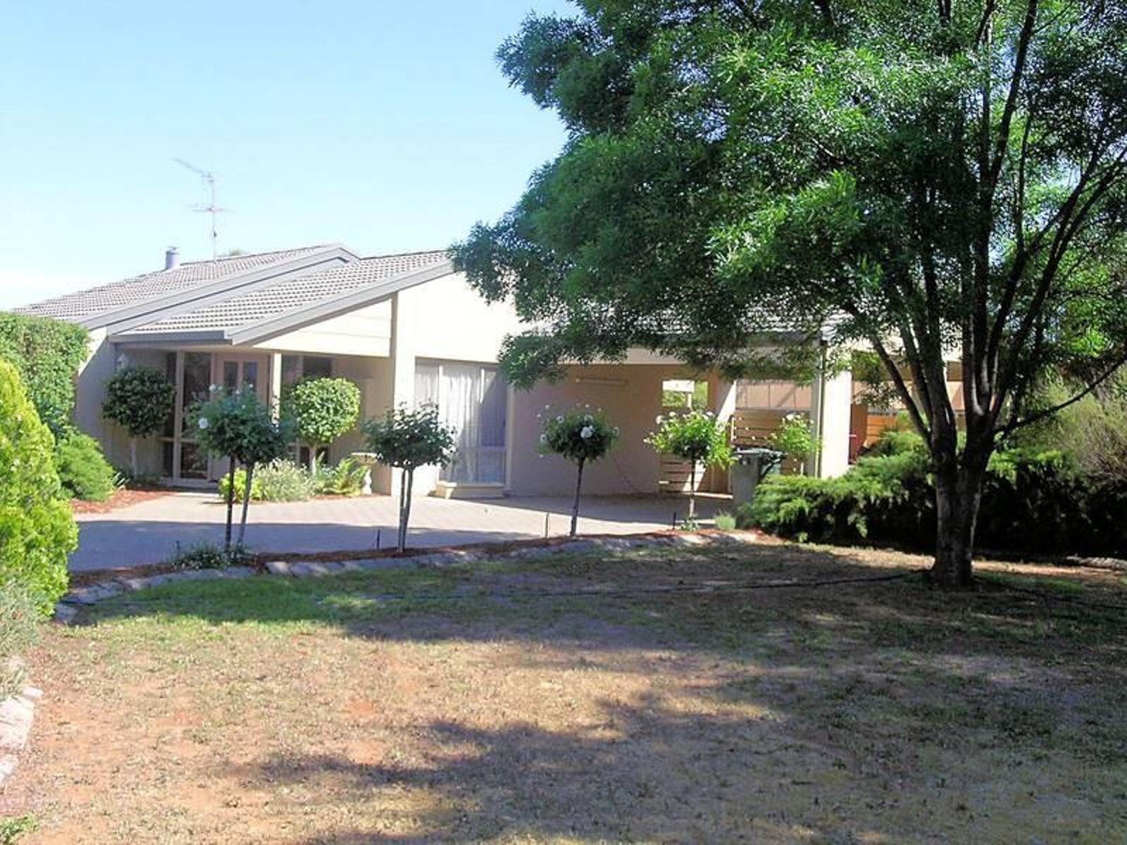 37 Riverside Avenue, Mildura - Image 1