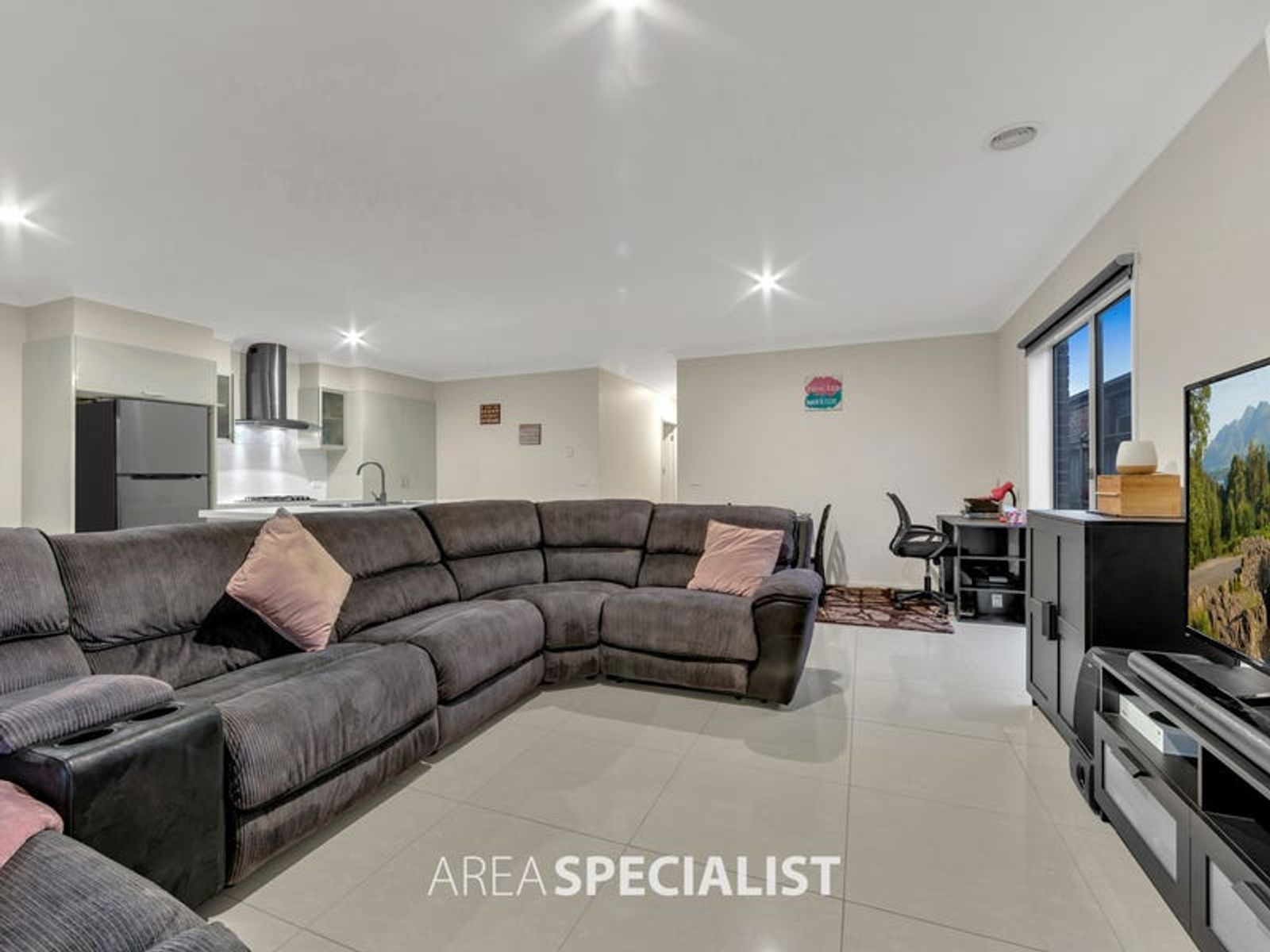 7 Paxford Drive, Cranbourne North, VIC 3977, Cranbourne North - Thumbnail 2