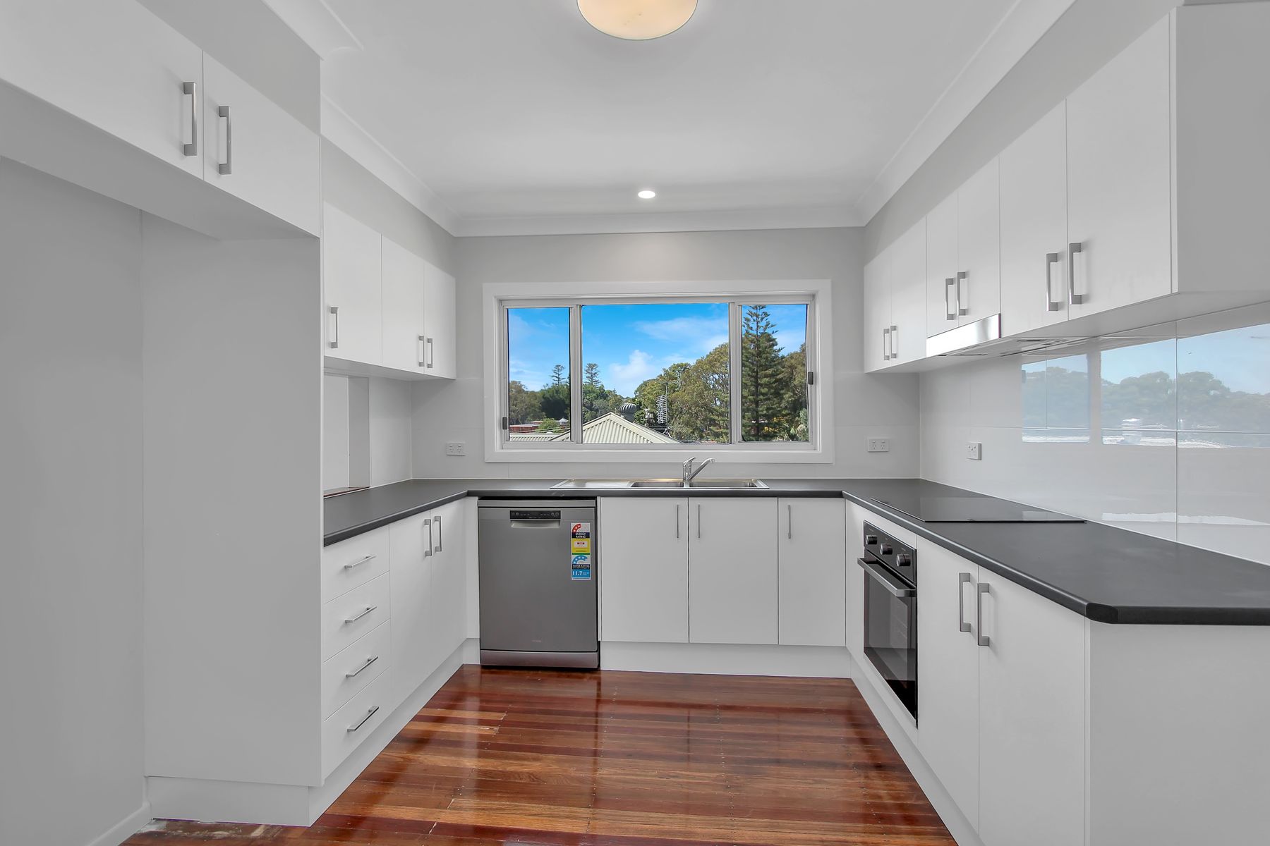 12 Catherine Street, Port Macquarie NSW 2444, Port Macquarie - Thumbnail 6