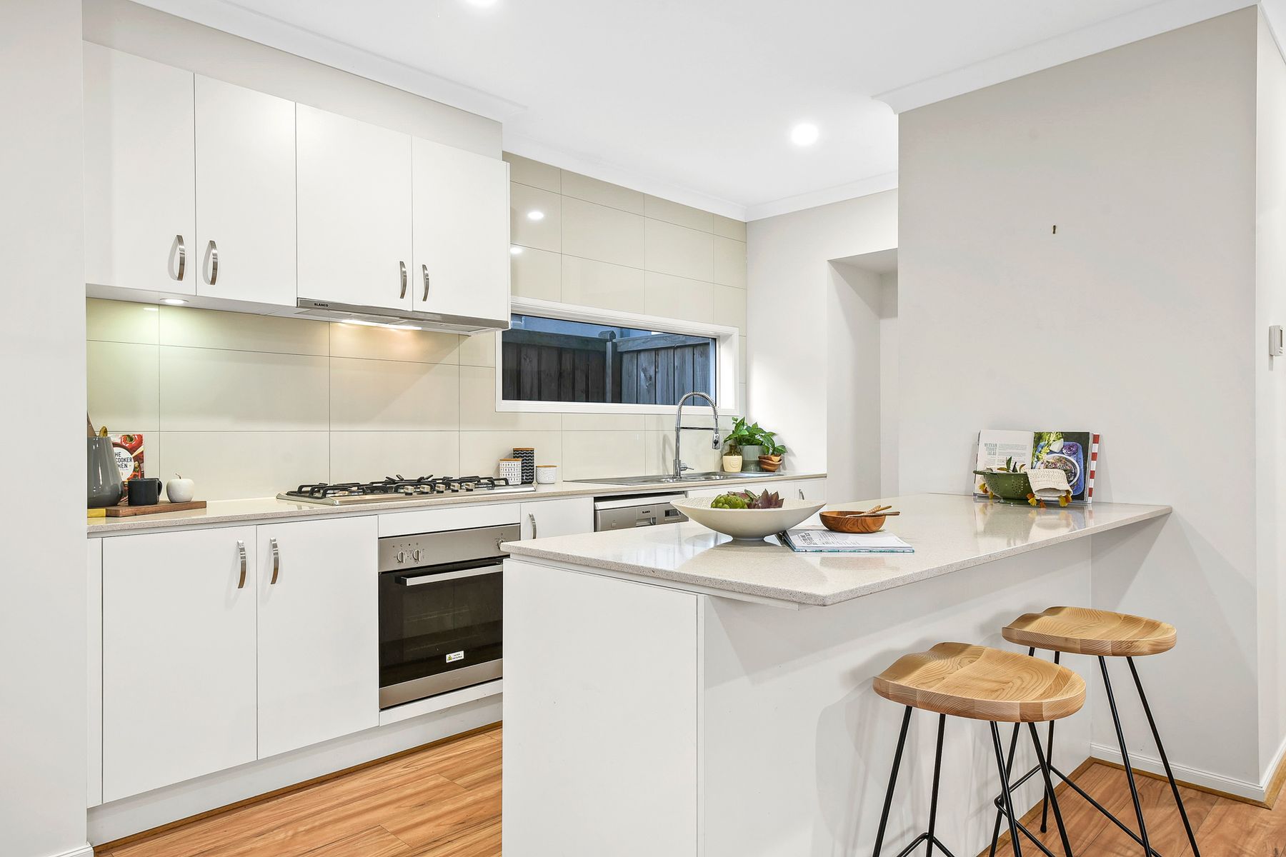 22 Mossey Crescent, Cranbourne East, VIC 3977, Cranbourne East - Thumbnail 4