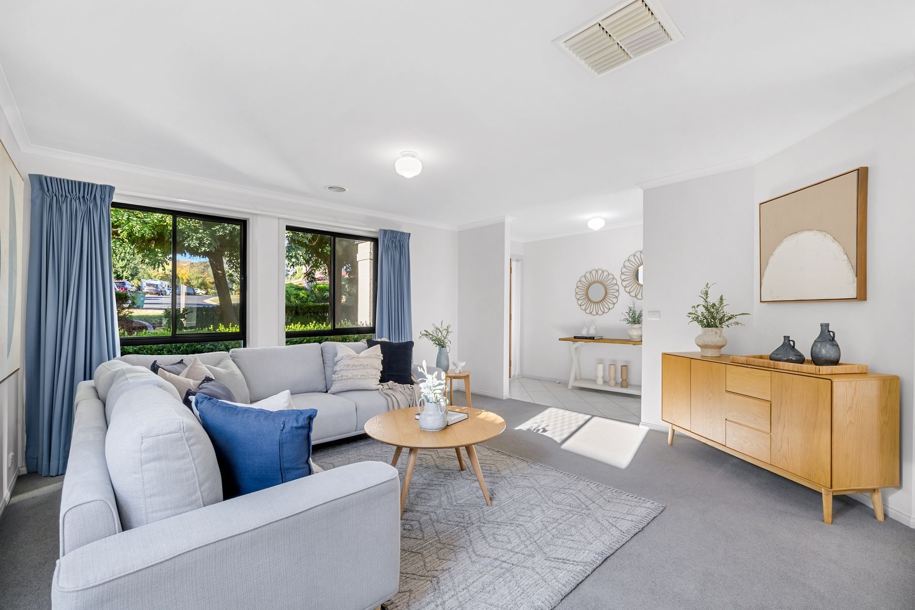 21 Macadamia Close, Jerrabomberra - Thumbnail 3