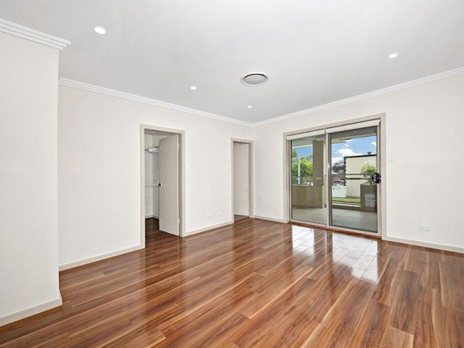 6 Victoria Street, Revesby NSW 2212, Revesby - Thumbnail 4