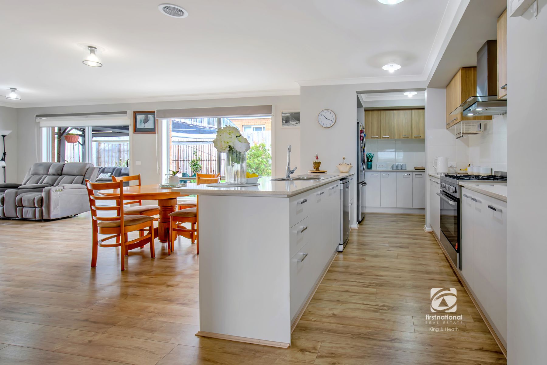 44 Houghton Crescent, Eagle Point VIC 3878, Eagle Point - Thumbnail 4