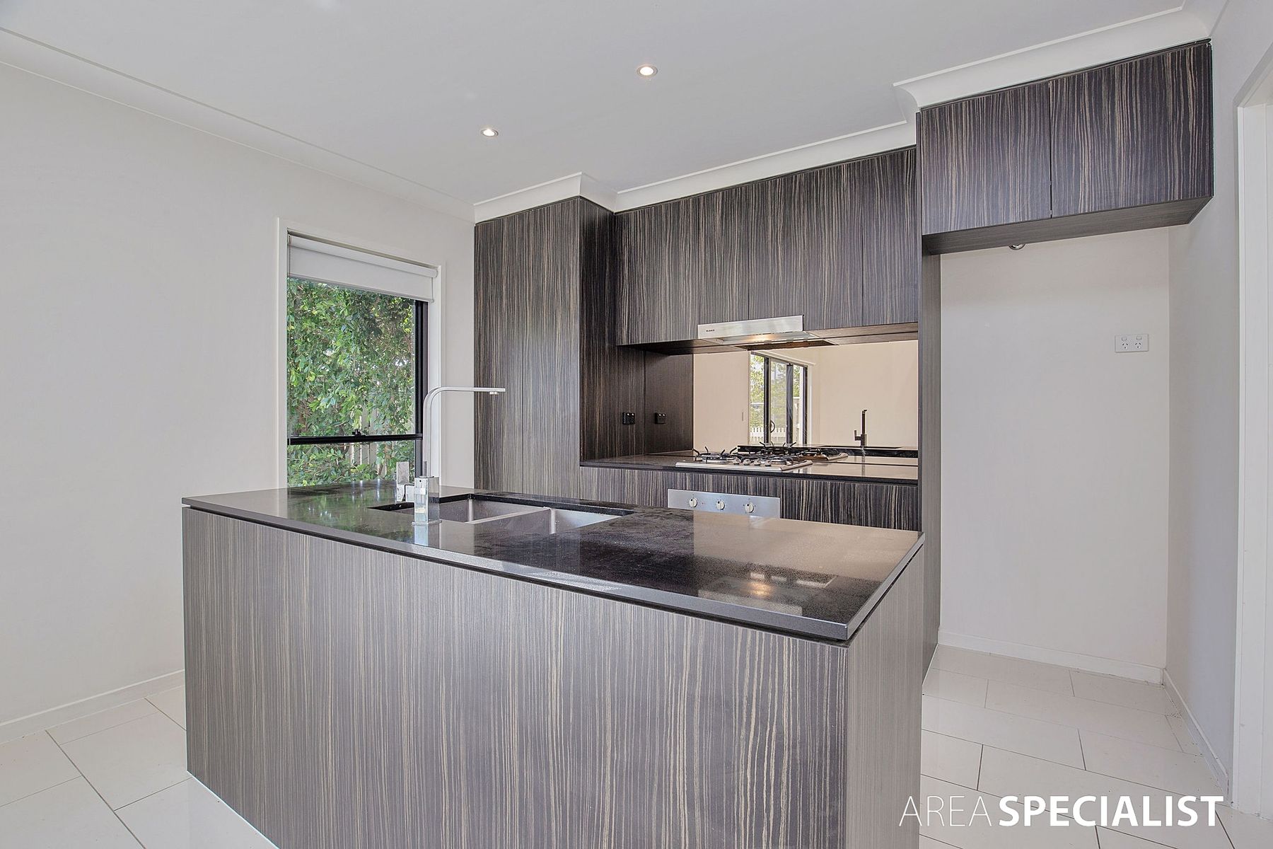 18/14 Norris Street, Pacific Pines, QLD 4211, Pacific Pines - Thumbnail 3