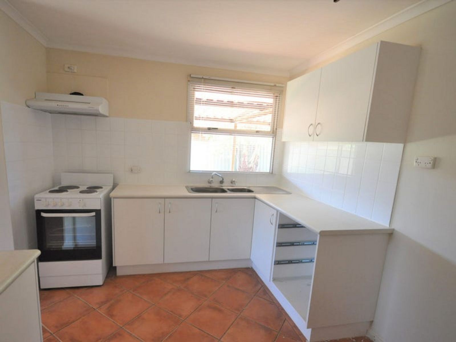 19 Warrambucca Crescent, Newman WA 6753