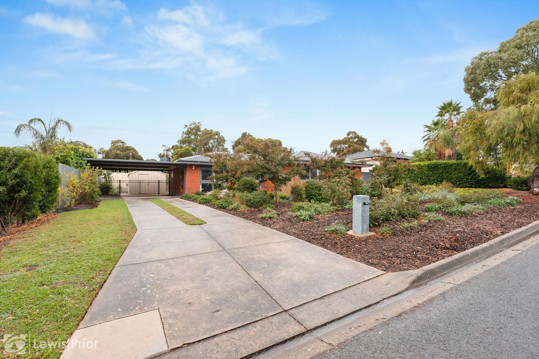 11 Mason Avenue, Happy Valley SA 5159, Happy Valley - Thumbnail 3